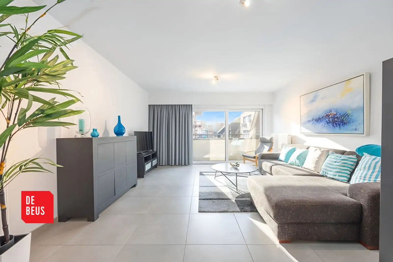 Schitterend duplex appartement in jonge residentie met zonnig terras foto {{pictureIndex}}