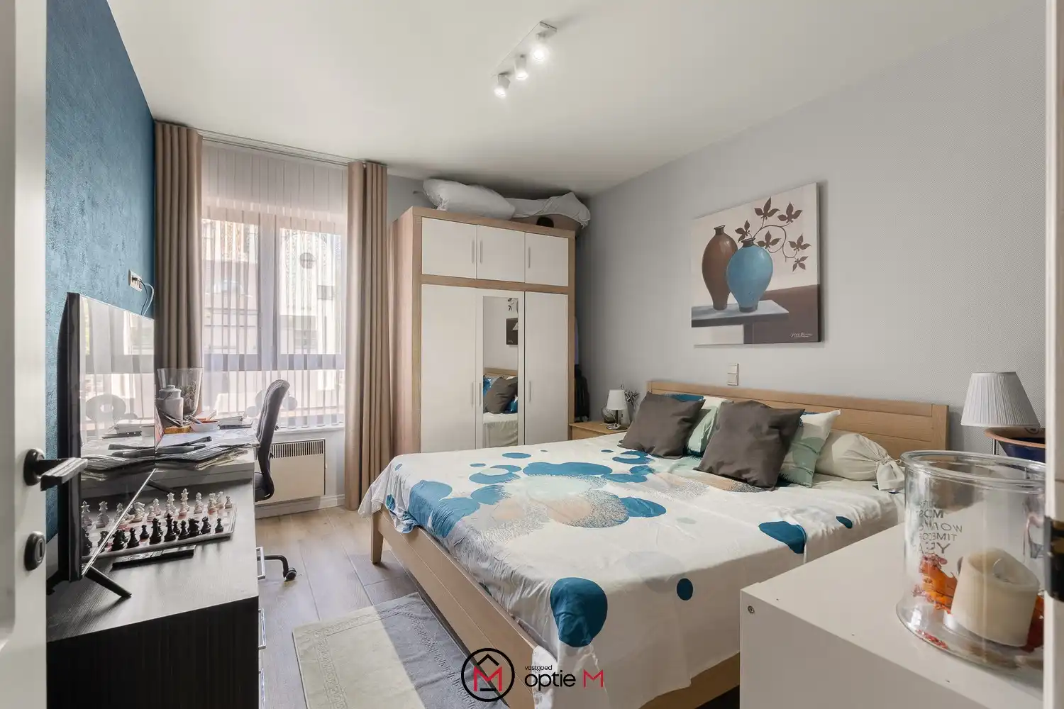 Ruim gerenoveerd appartement van 170 m² met 4 slaapkamers en twee terrassen in hartje Genk foto 18