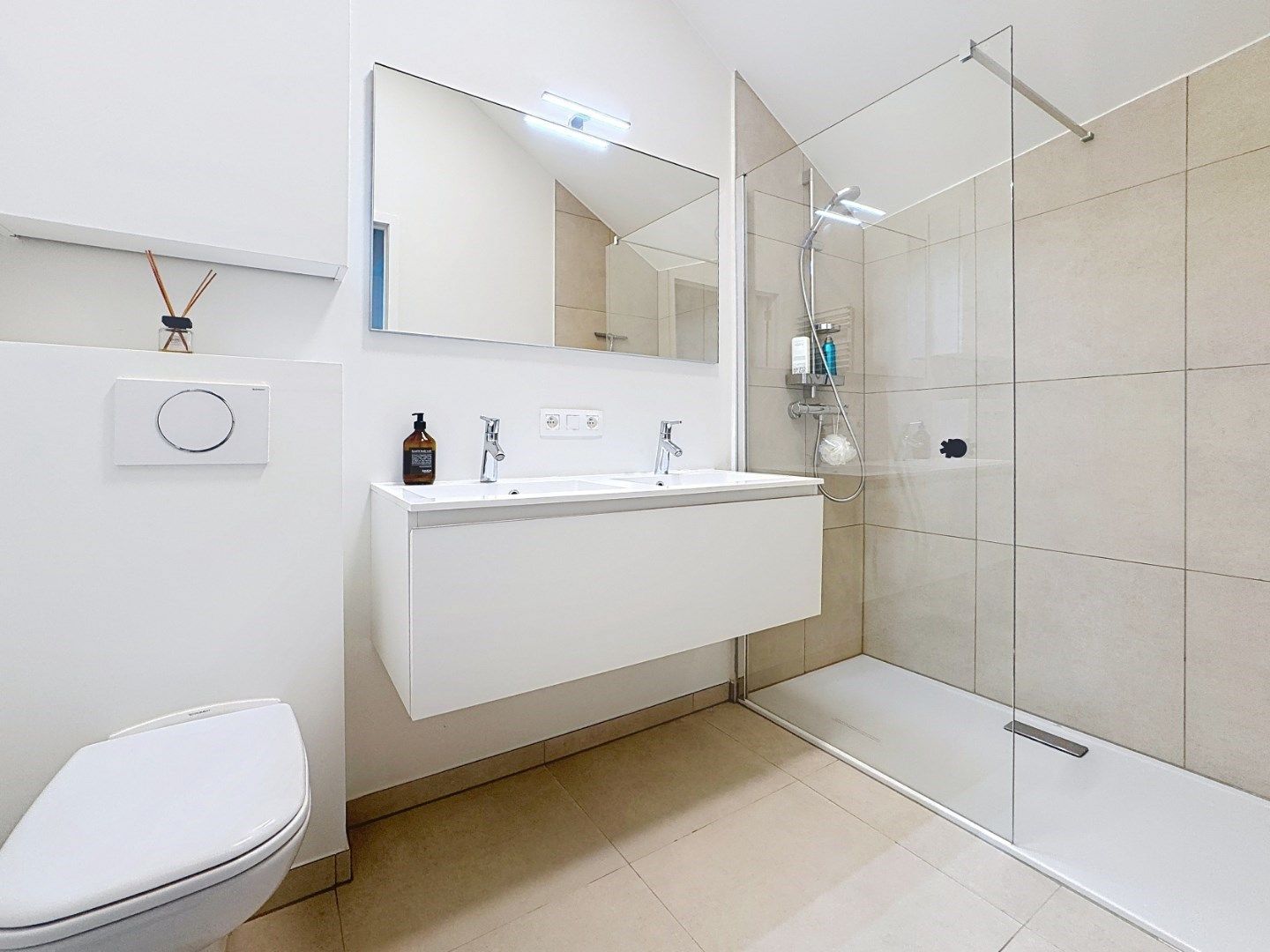 Centraal gelegen, ruim en energiezuinig appartement met 3 slaapkamers  foto 10