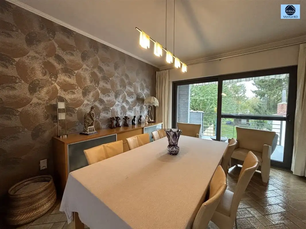 RUIME BEL-ETAGEWONING MET 3 SLAAPKAMERS EN TUIN foto 2