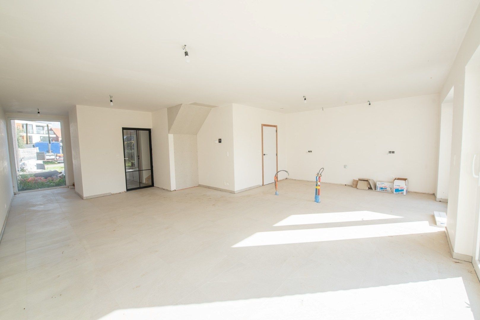 Knap afgewerkte, energiezuinige woning op sublieme locatie centrum Waregem! Kijkwoning! foto 4