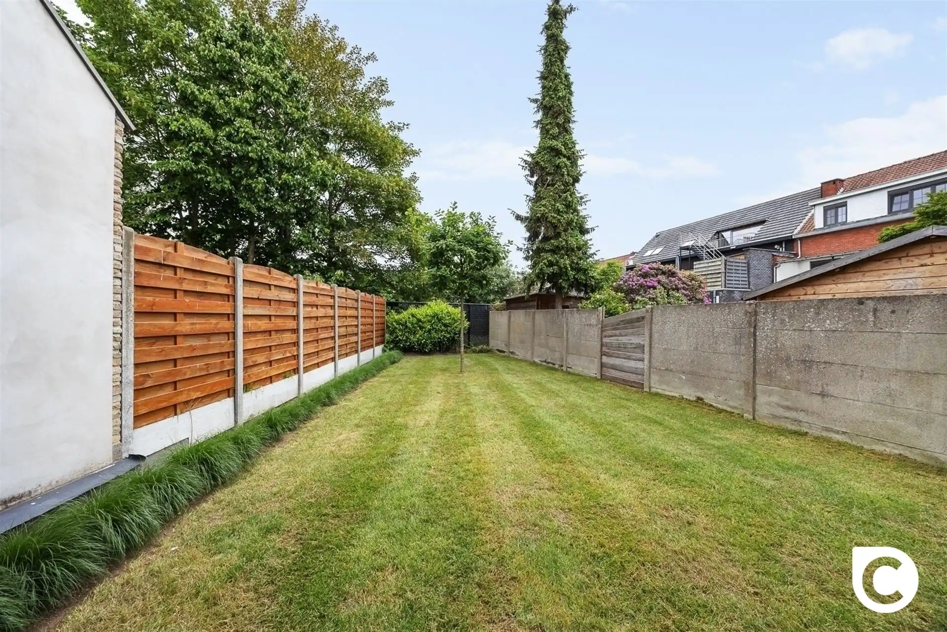 Luxueus 1 slpk app met terras en tuin + parking foto 4