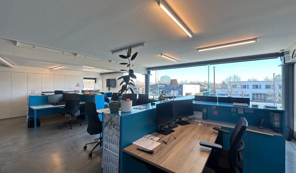 Instapklaar kantoor met terras te huur in Sint-Martens-Latem foto 5