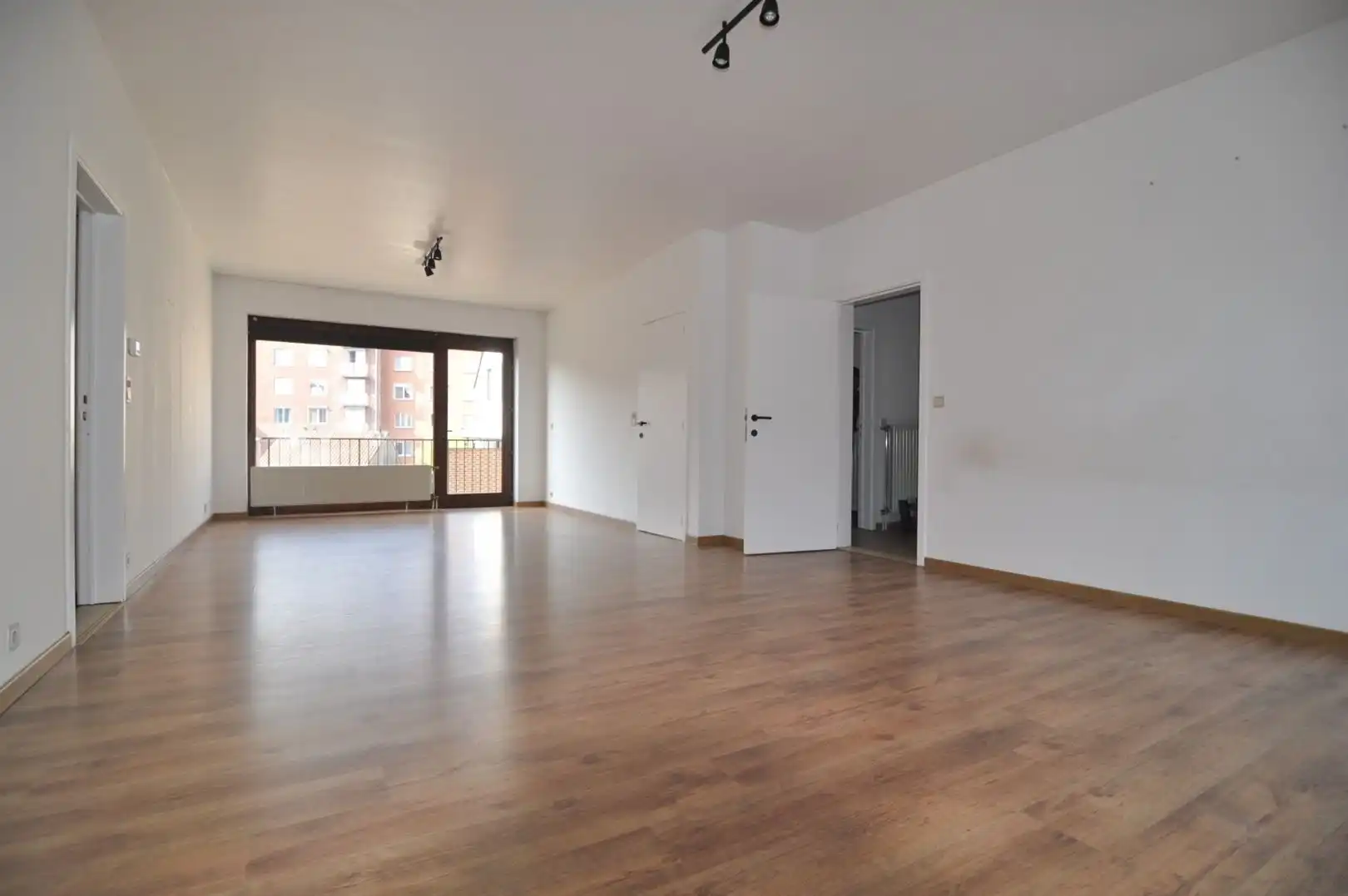 Ruim appartement met 3 slaapkamers op toplocatie in hartje Hasselt foto 14