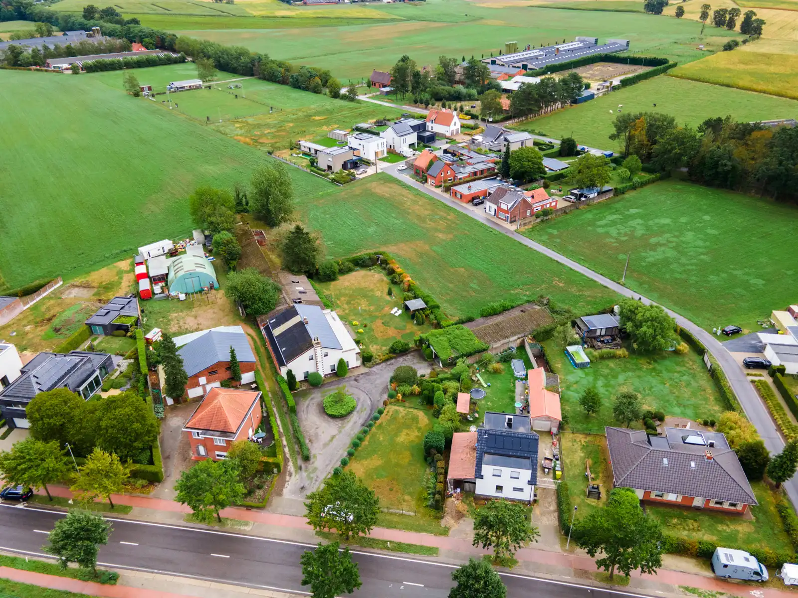 Renovatieproject met woning en opslagloodsen op ca. 7.668m2 foto 30