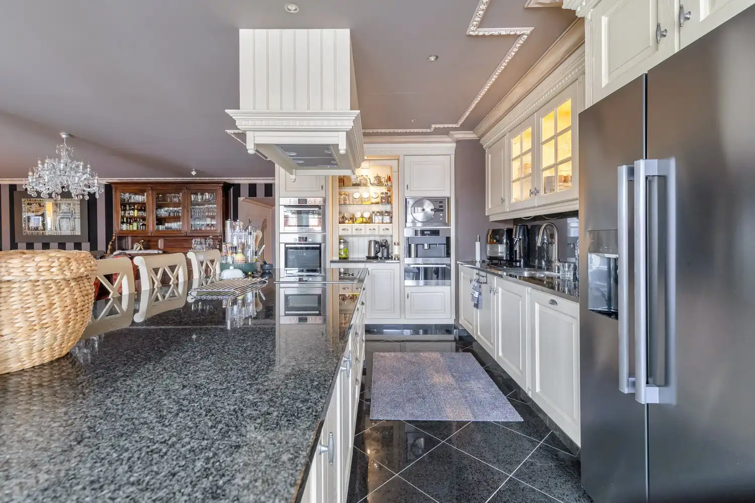 Unieke vastgoedopportuniteit! Ruim bedrijfscomplex met 2 appartementen en exclusief penthouse op 46a 55ca! foto 67