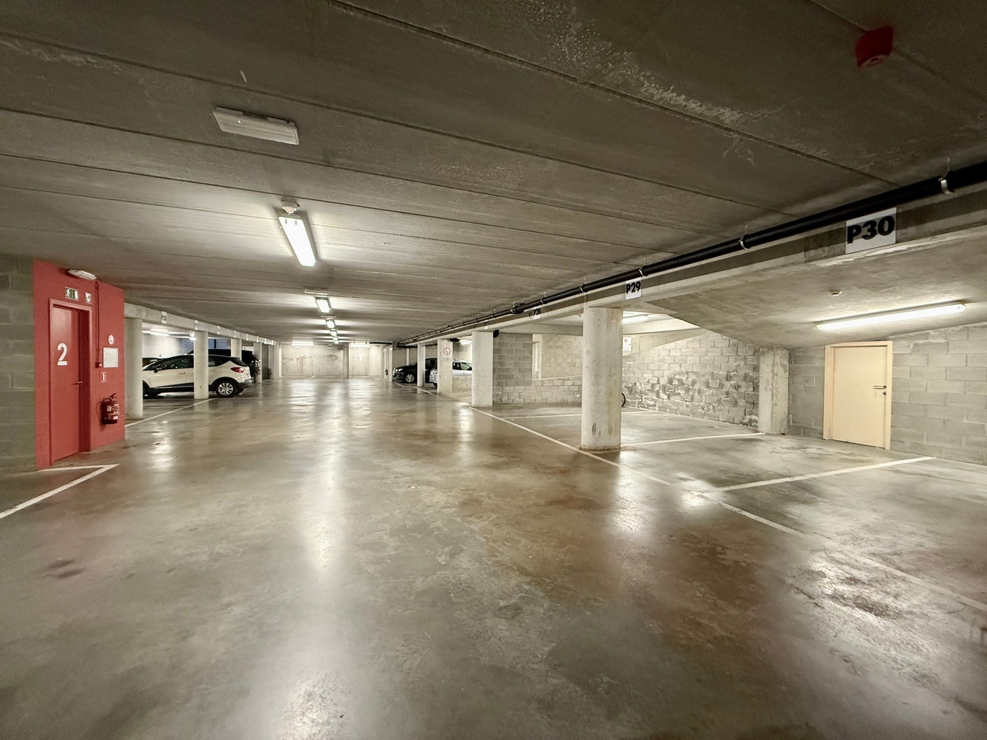 Vernieuwde studio met parking in centrum Leuven foto 18