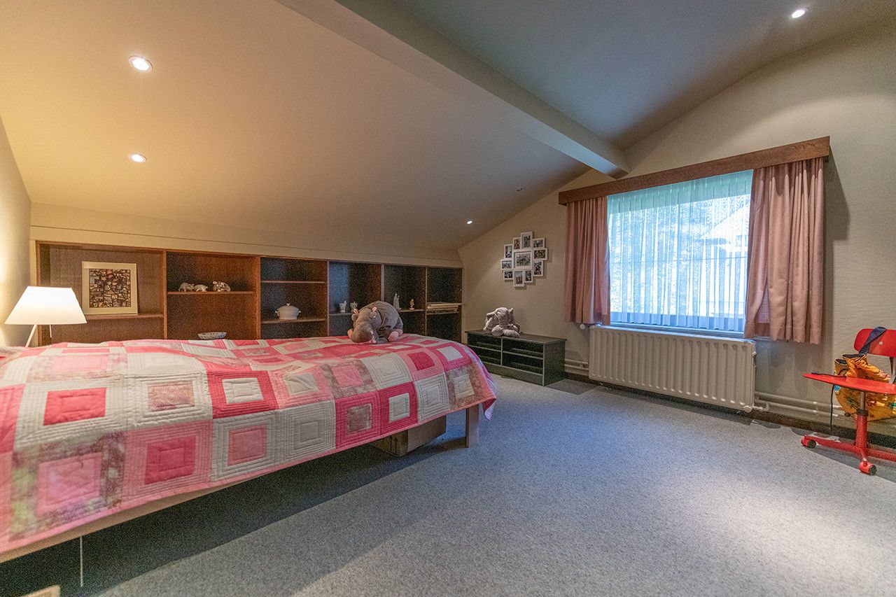 Ruime en exclusieve villa met 5 slaapkamers op perceel van 40 are foto 16