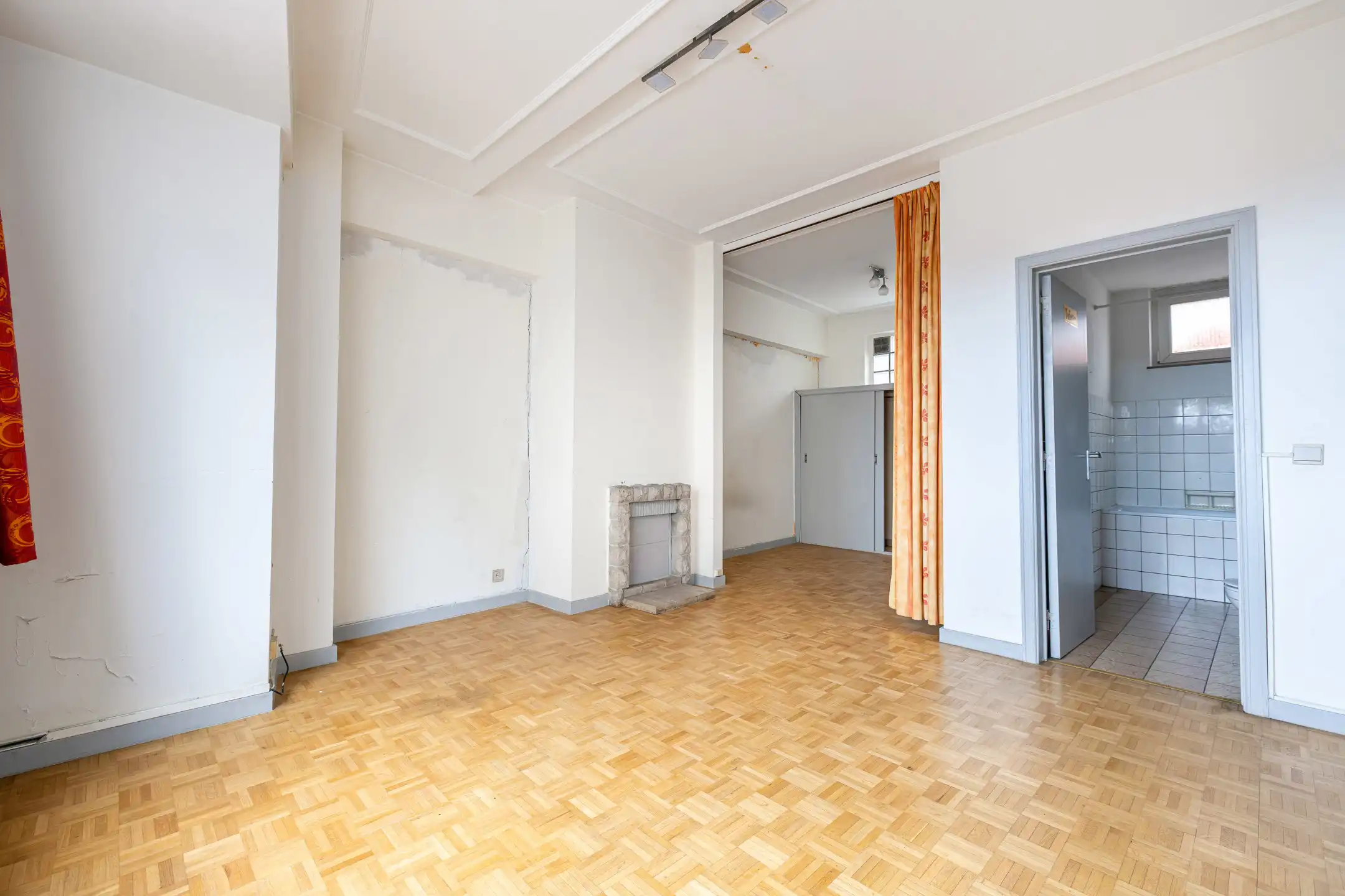 Studio van ±41 m² – Strategische ligging, veel potentieel foto 3