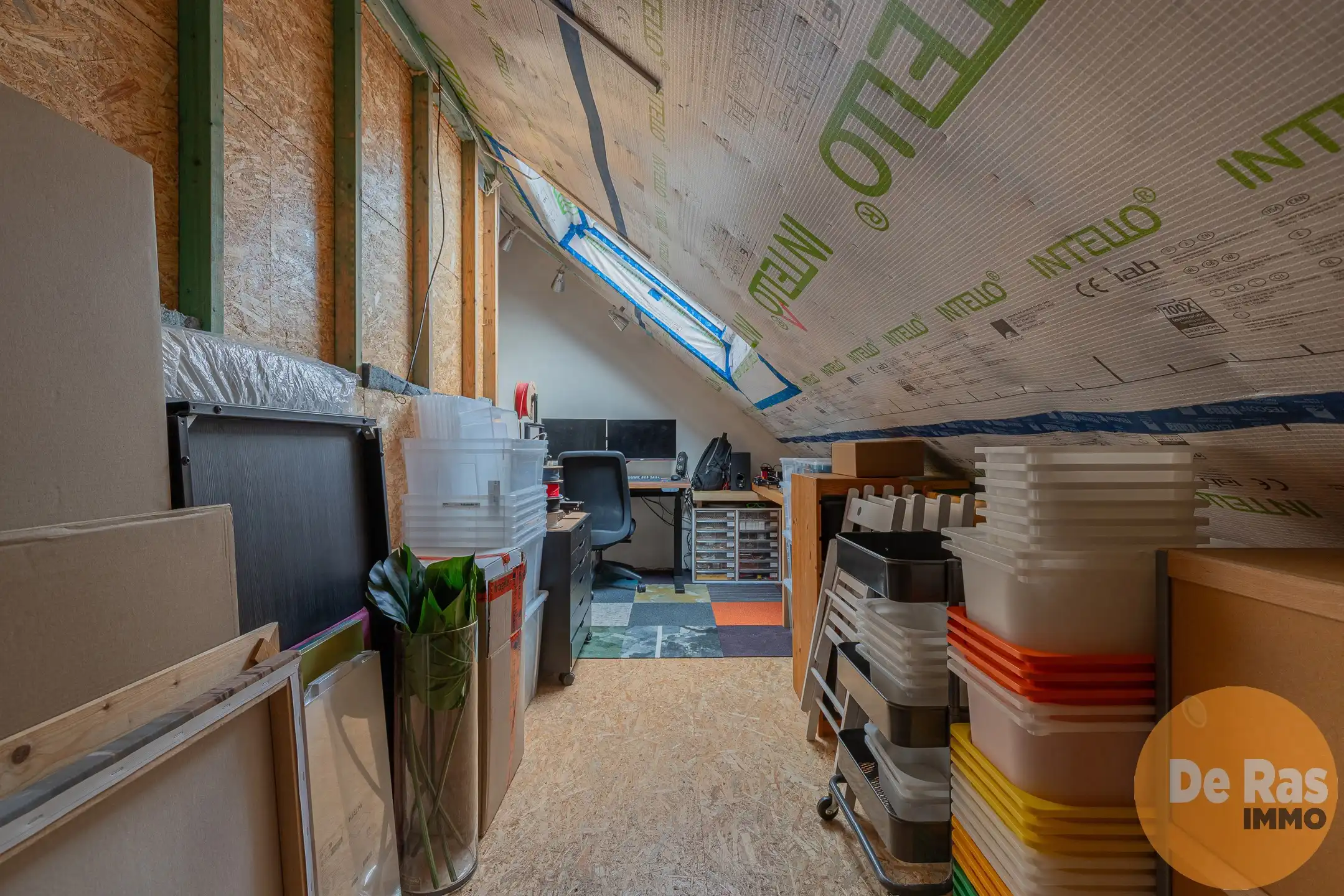 BURST - Ruime gezinswoning met 5 slaapkamers, garage en tuin foto 24