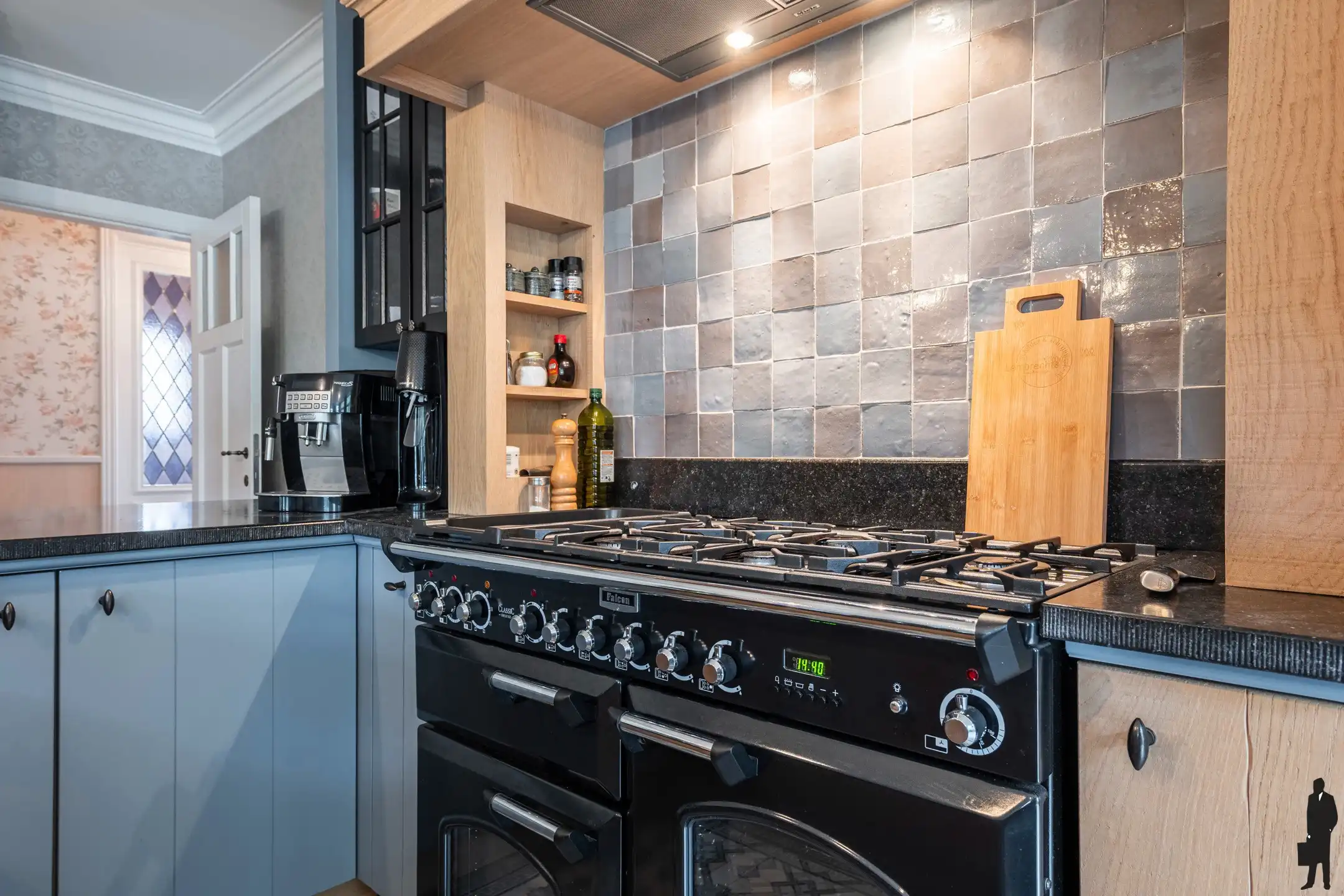 Unieke villa met studio en zwembad op maar liefst 4.270 m² foto 7