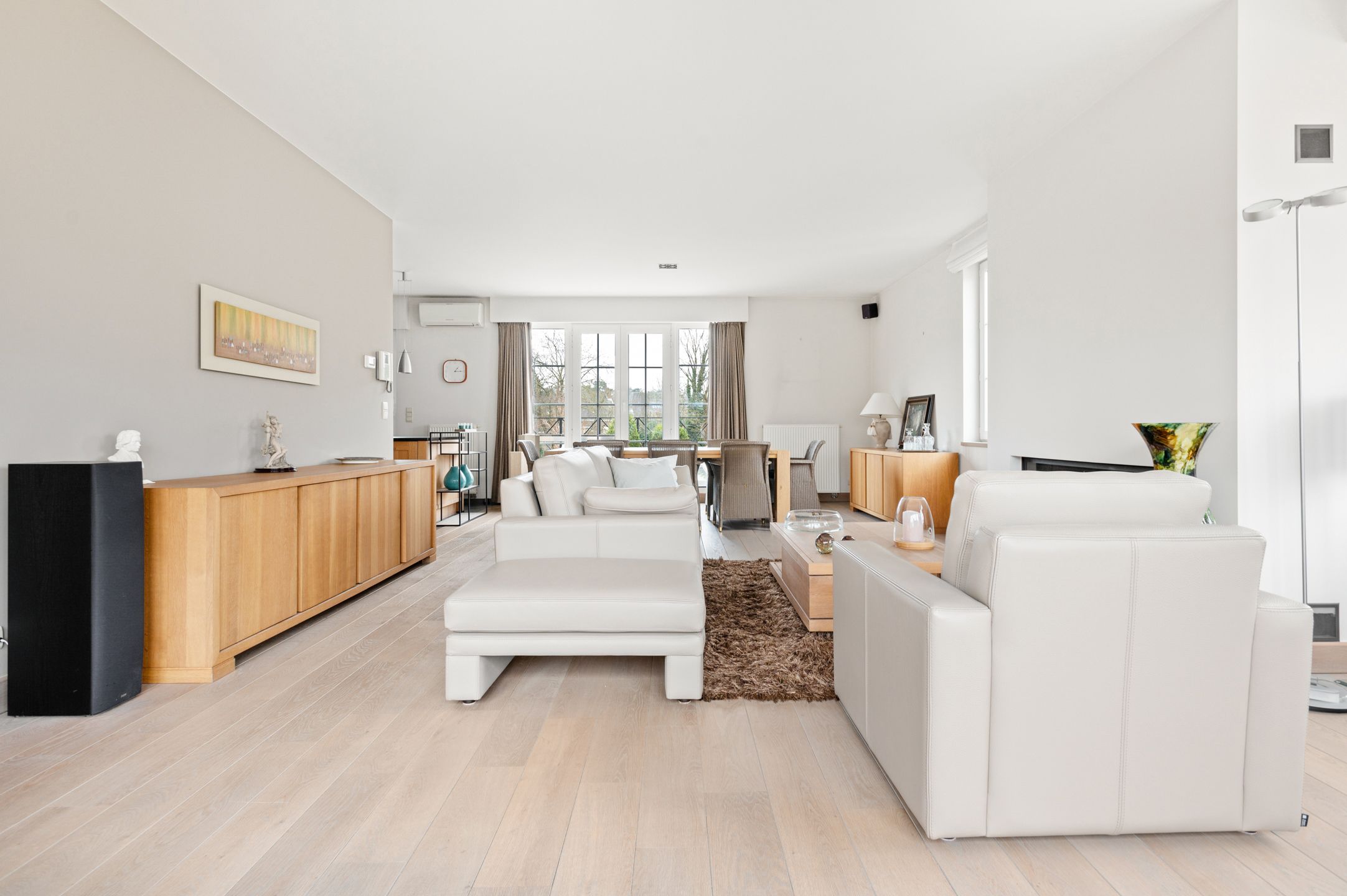 Duplexappartement met groot terras, zolder & 2 staanplaatsen foto 7