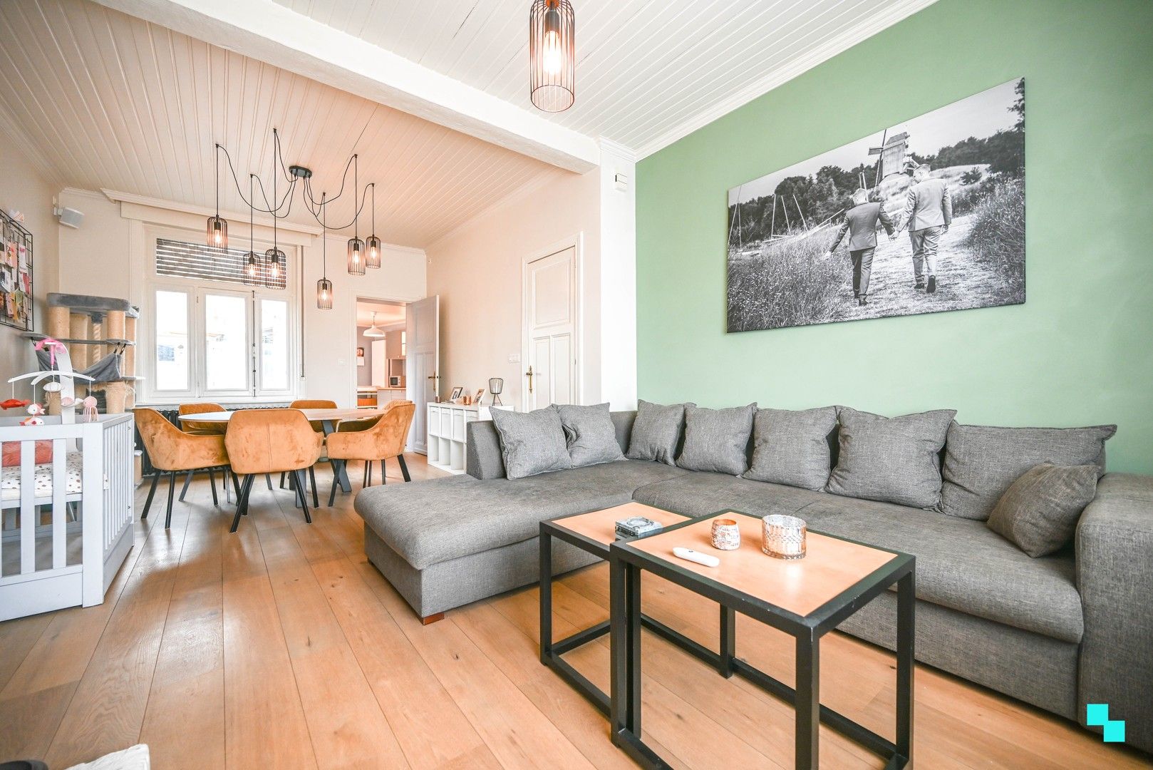 Charmante gerenoveerde woning te Harelbeke foto 4