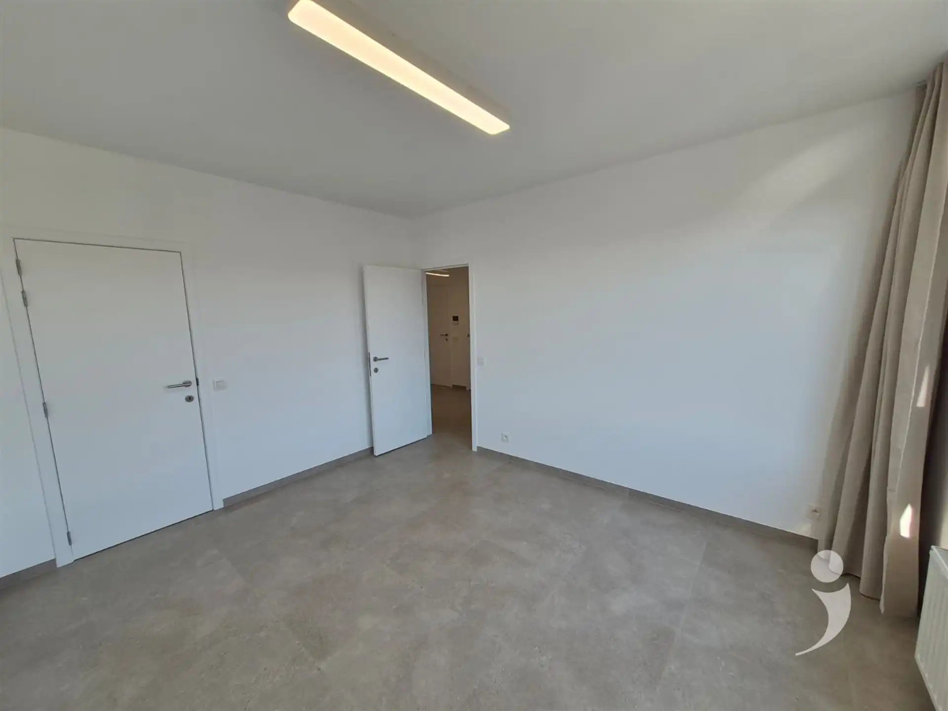 Gerenoveerd appartement foto 12