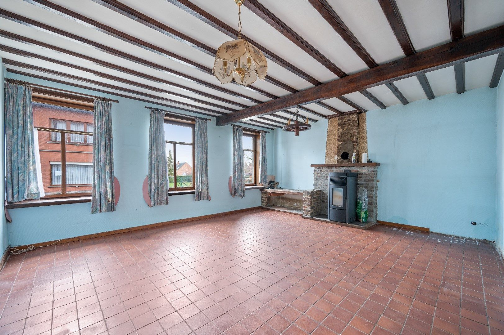 Ruime open bebouwing met 4 slaapkamers, tuin en veel ruimte in Waanrode foto 6