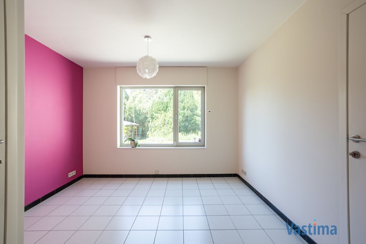 Bungalow in een oase van ruimte en rust in het hart van Ternat – ideaal voor gezinnen, kangoeroe wonen of vrij beroeper. foto 17