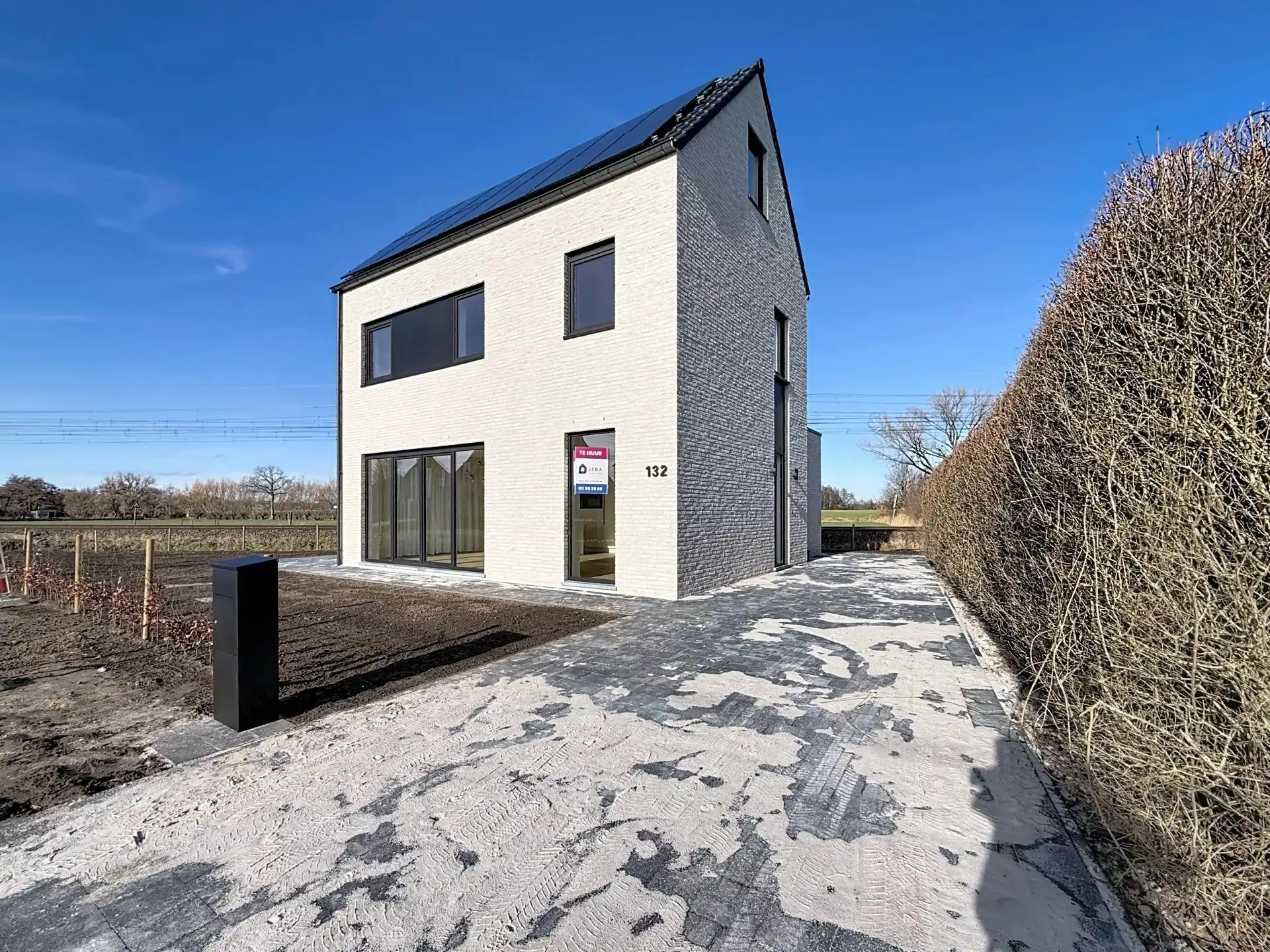 Energiezuinige nieuwbouw woning met 3 slaapkamers en 2 badkamers en omheinde tuin foto 25