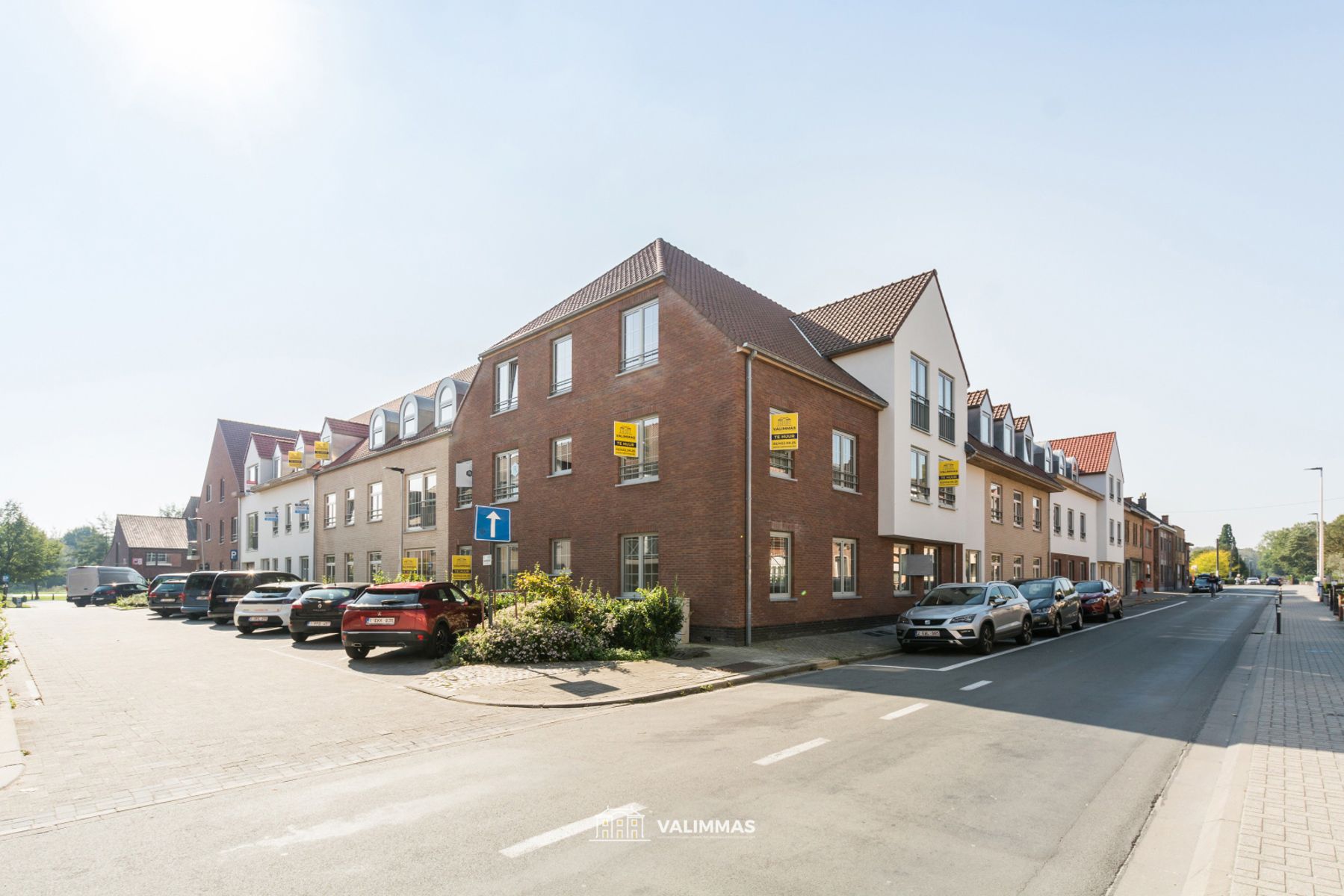 Nieuwbouwappartement met zonneterras, kelder en garage... foto 1