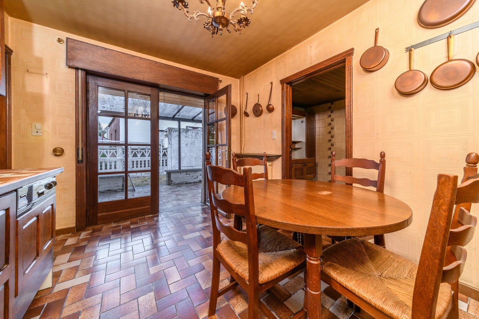 Te renoveren karaktervolle woning te Ternat foto 8