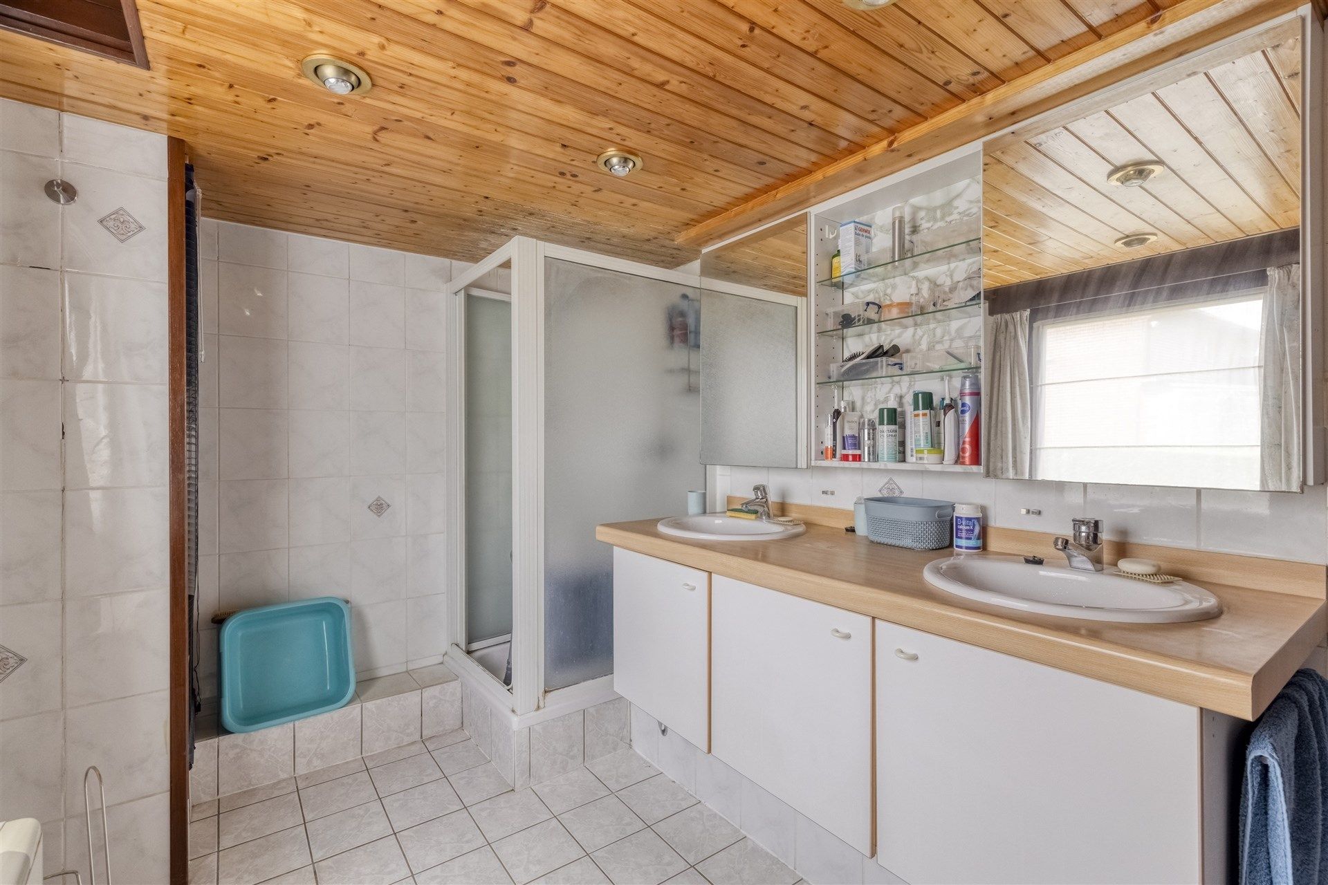 Ruime woning met groene tuin te koop in Oosterzele foto 15