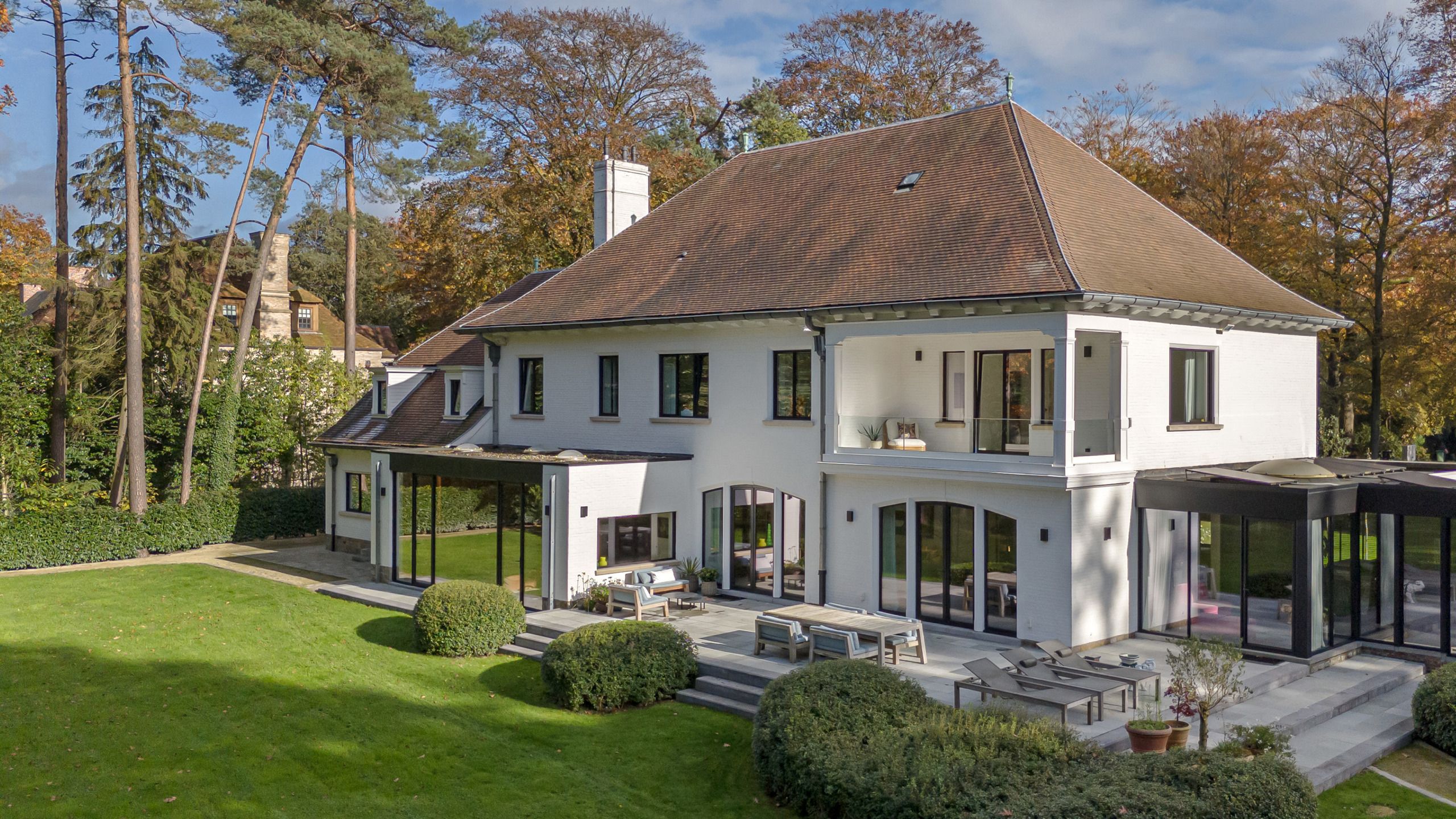 Prachtige recent totaal gerenoveerde villa op ca. 5.311 m².   foto 19