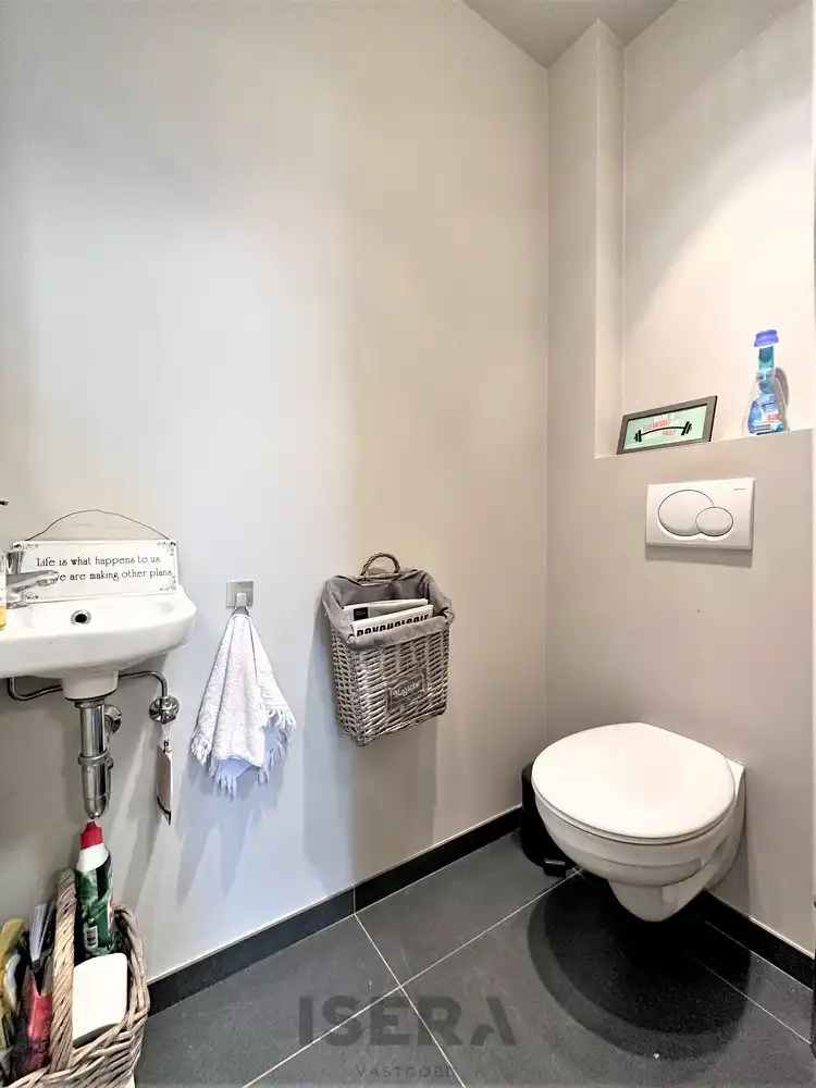 Herenwoning met drie slaapkamers op centrale ligging te Sint-Andries foto 12