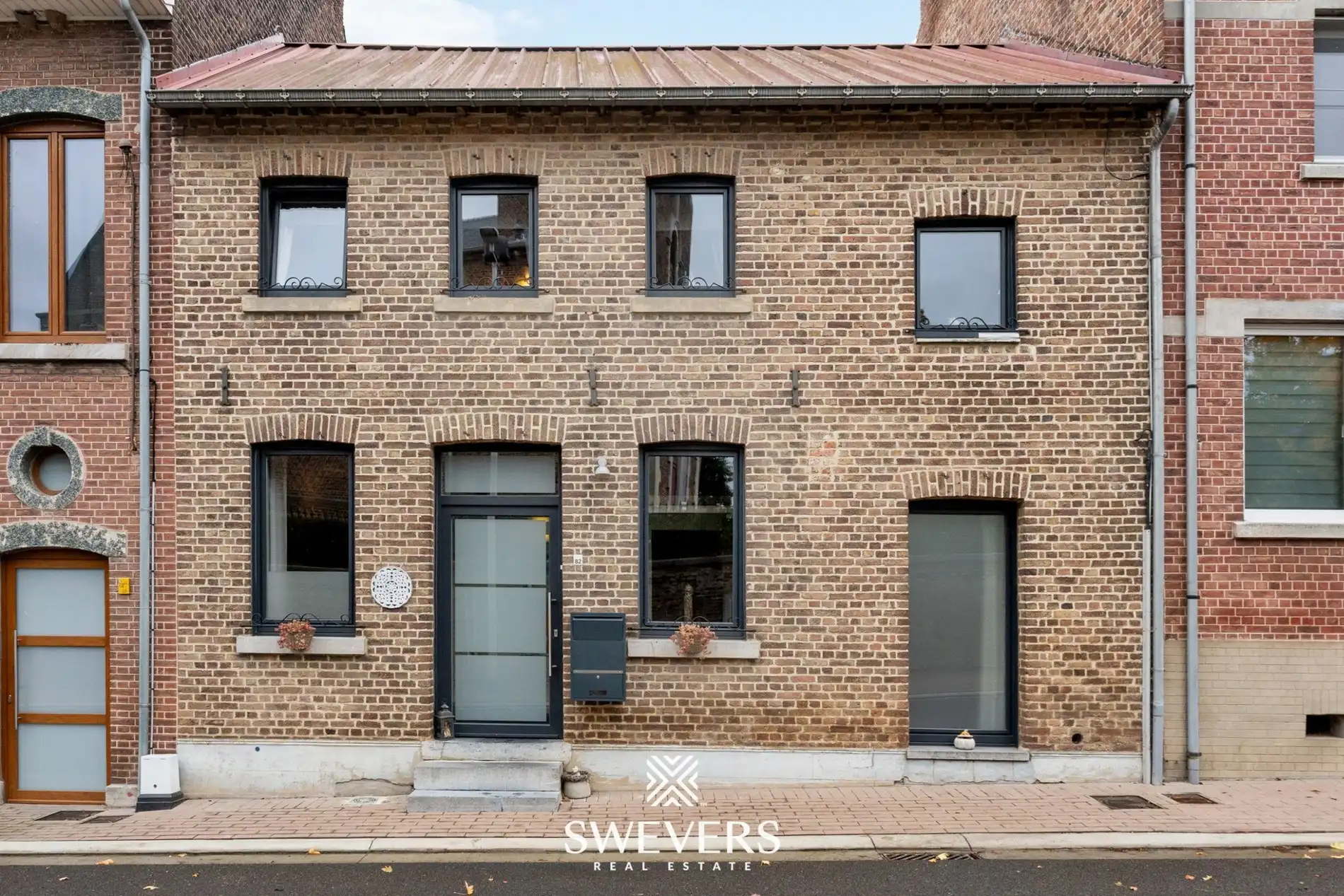 Instapklare, charmante rijwoning met terras in het groene Jesseren   foto 26