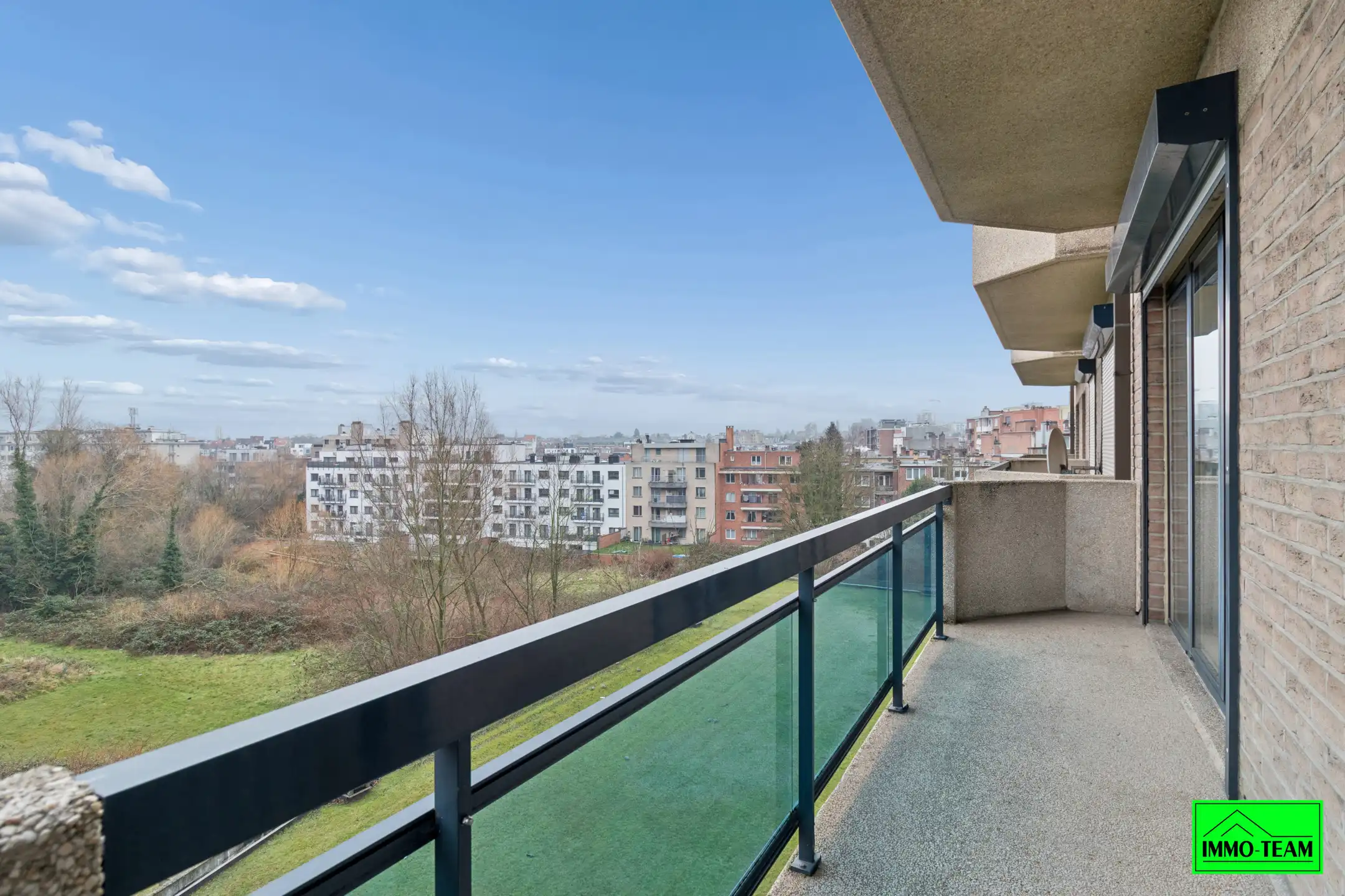 Aangenaam appartement met 2 slaapkamers foto 10