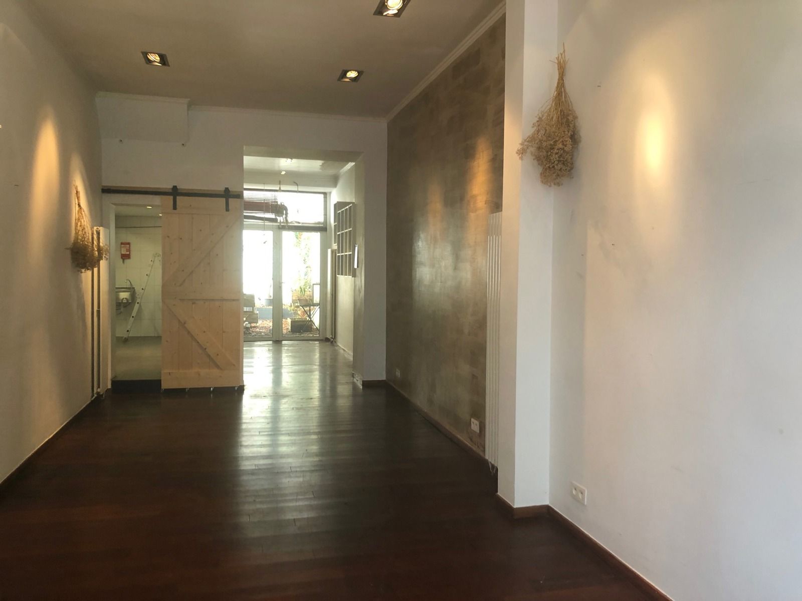 Handelspand met tuin in hip Antwerpen Zuid foto 8