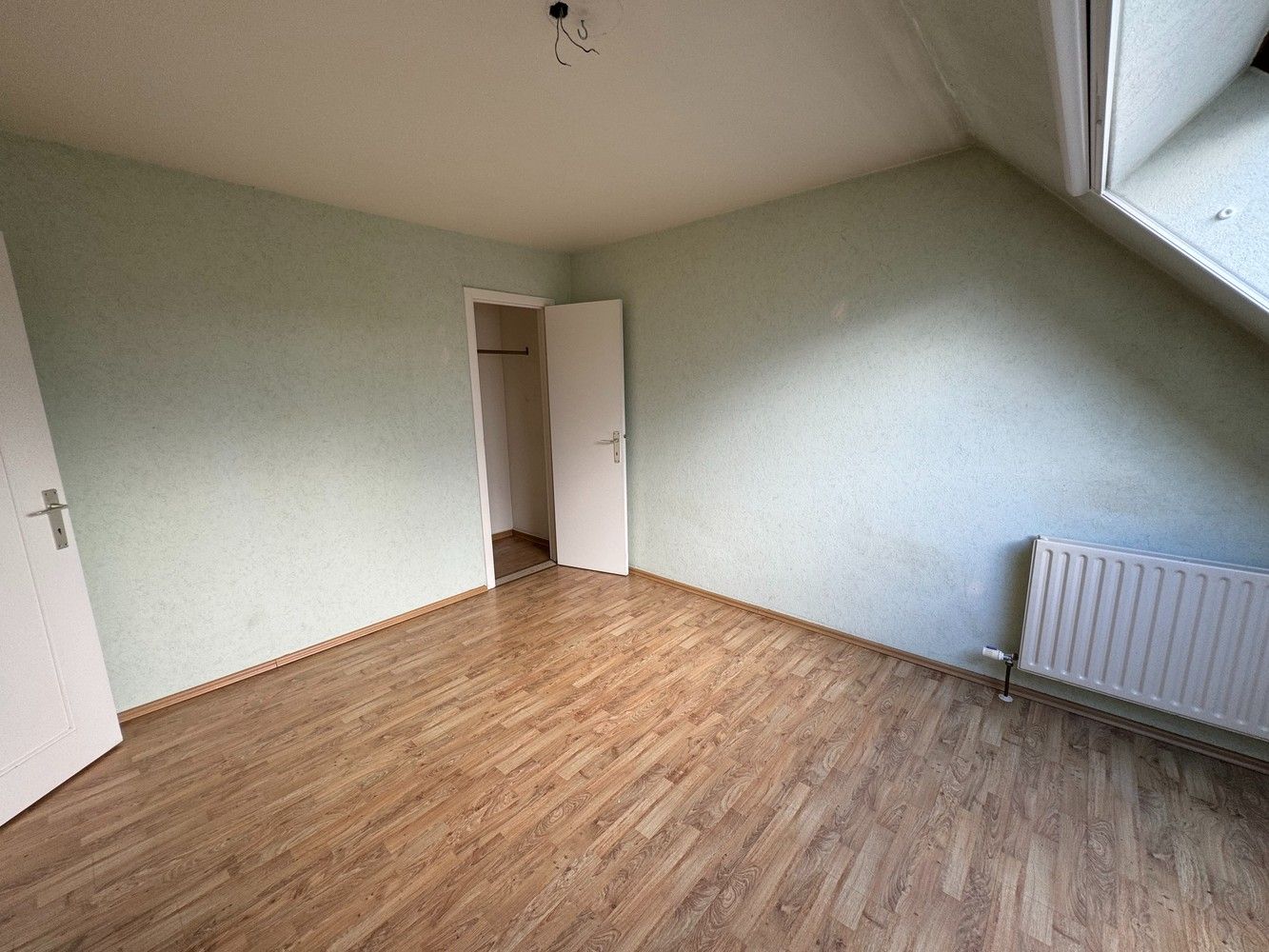 Duplexappartement te koop in hartje Lanaken – een unieke kans! foto 10