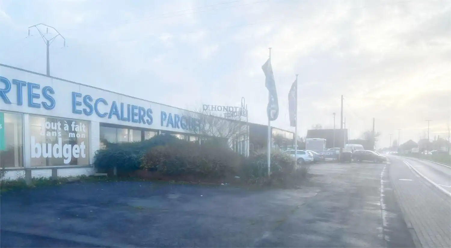 UNIEKE COMMERCIËLE LOCATIE 1.100 M2 MET PARKING foto 10