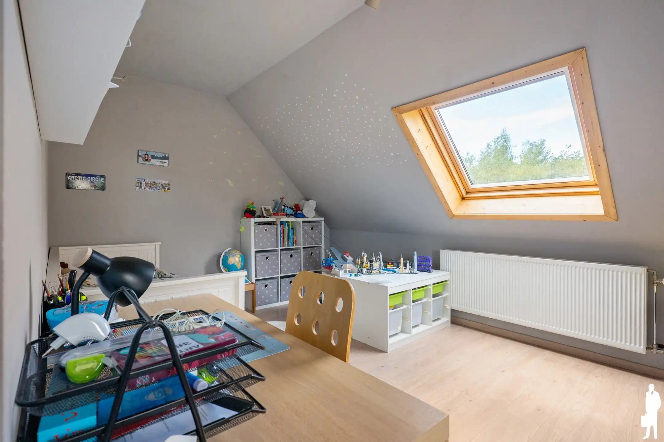 Ruime HOB met 4 slpk en prachtige tuin op toplocatie in Hove foto 26