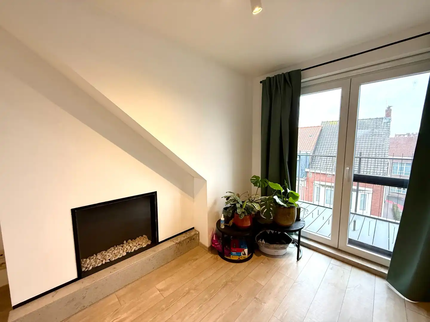 Superleuk bemeubeld dakappartement met penthousegevoel, pal in het centrum van Deinze. foto 6