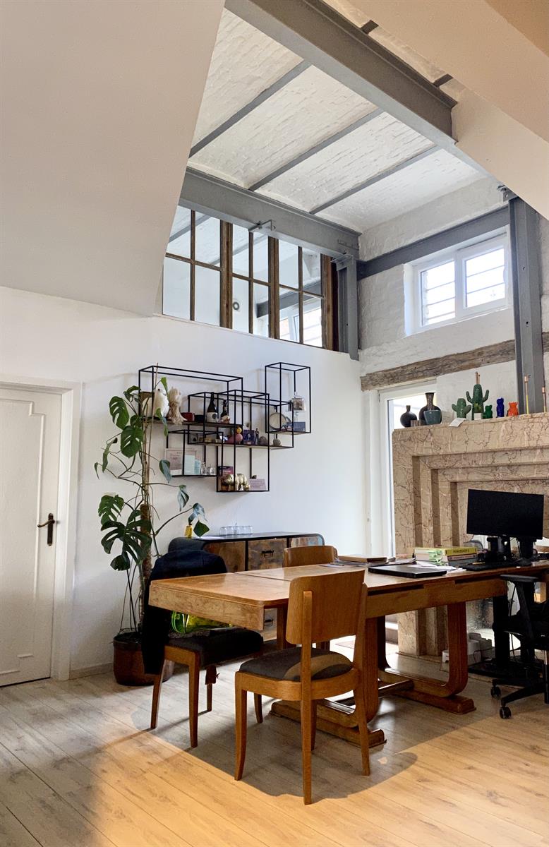 Te huur: Modern appartement nabij Grote Markt Aalst!  foto {{pictureIndex}}