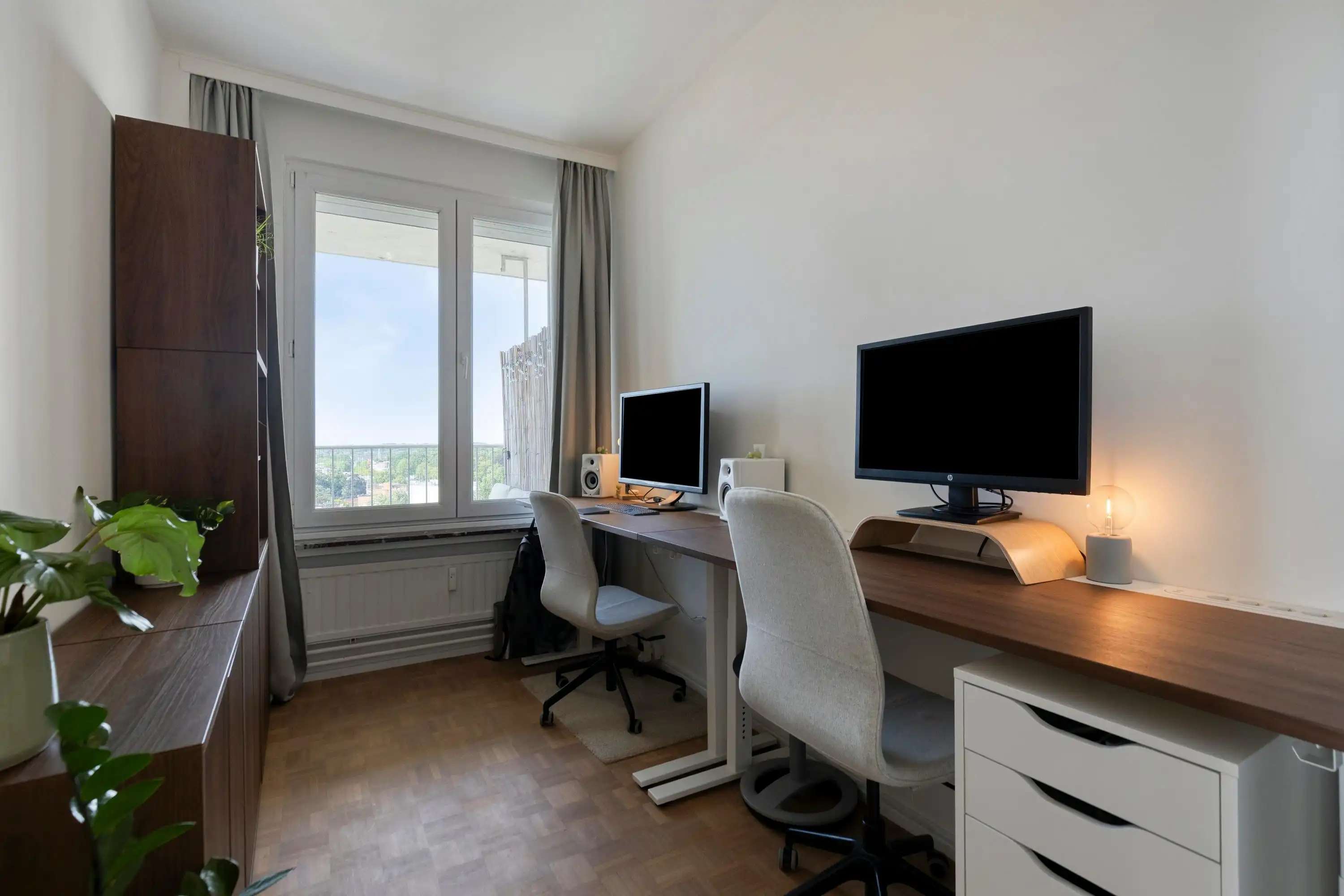  Appartement met 2 slaapkamers, terras en parking te koop in Antwerpen foto 12