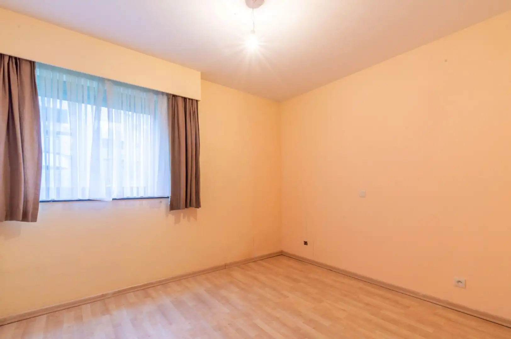 APP MET 2 SLP, TERRAS, STAANPLAATS & KELDER! foto 14