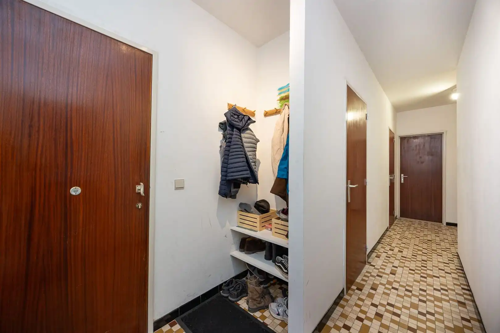 Gelijkvloers appartement met 2 slpks en garage foto 6