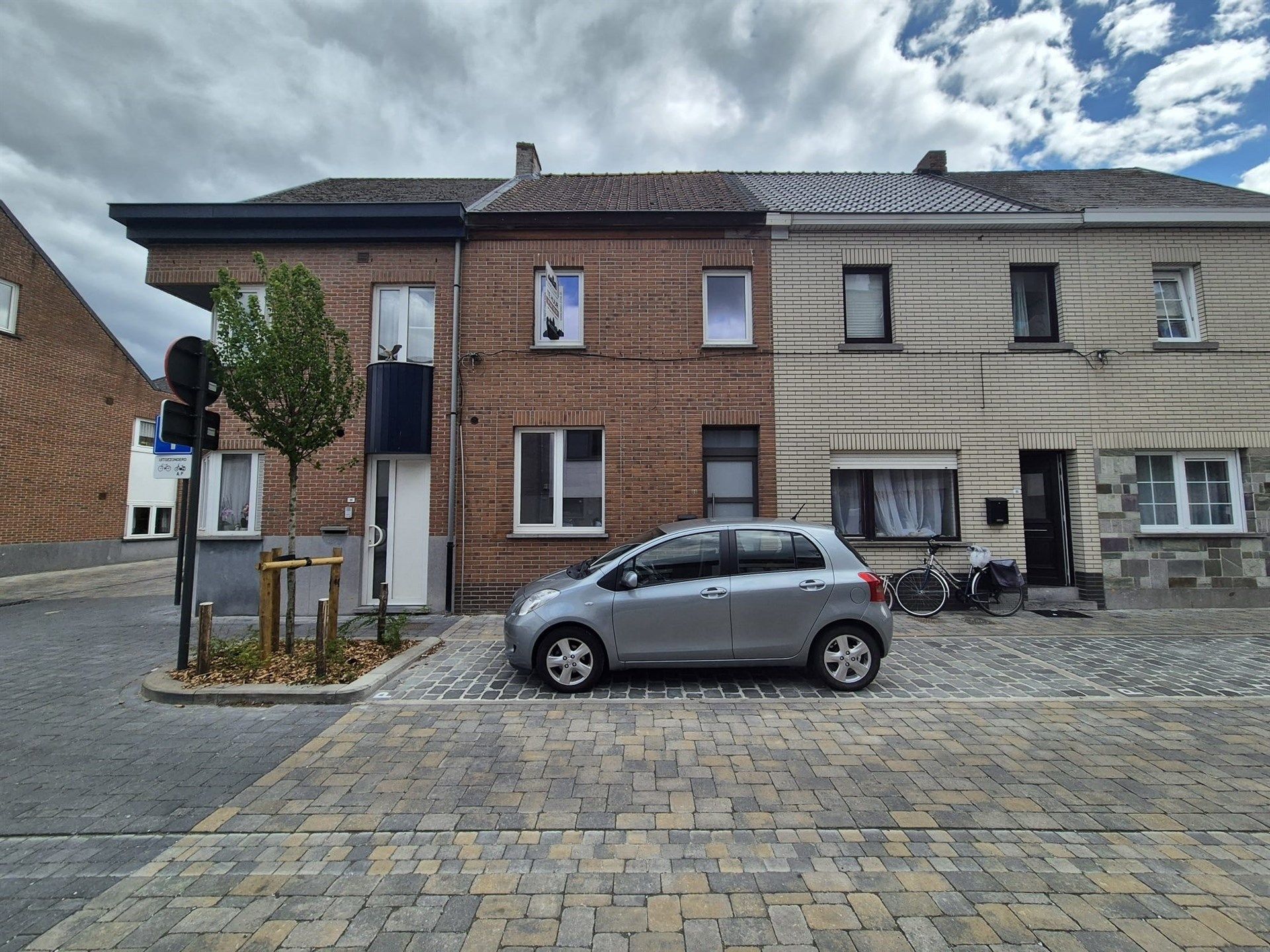 Leuke instapklare woning met koer.  foto 24