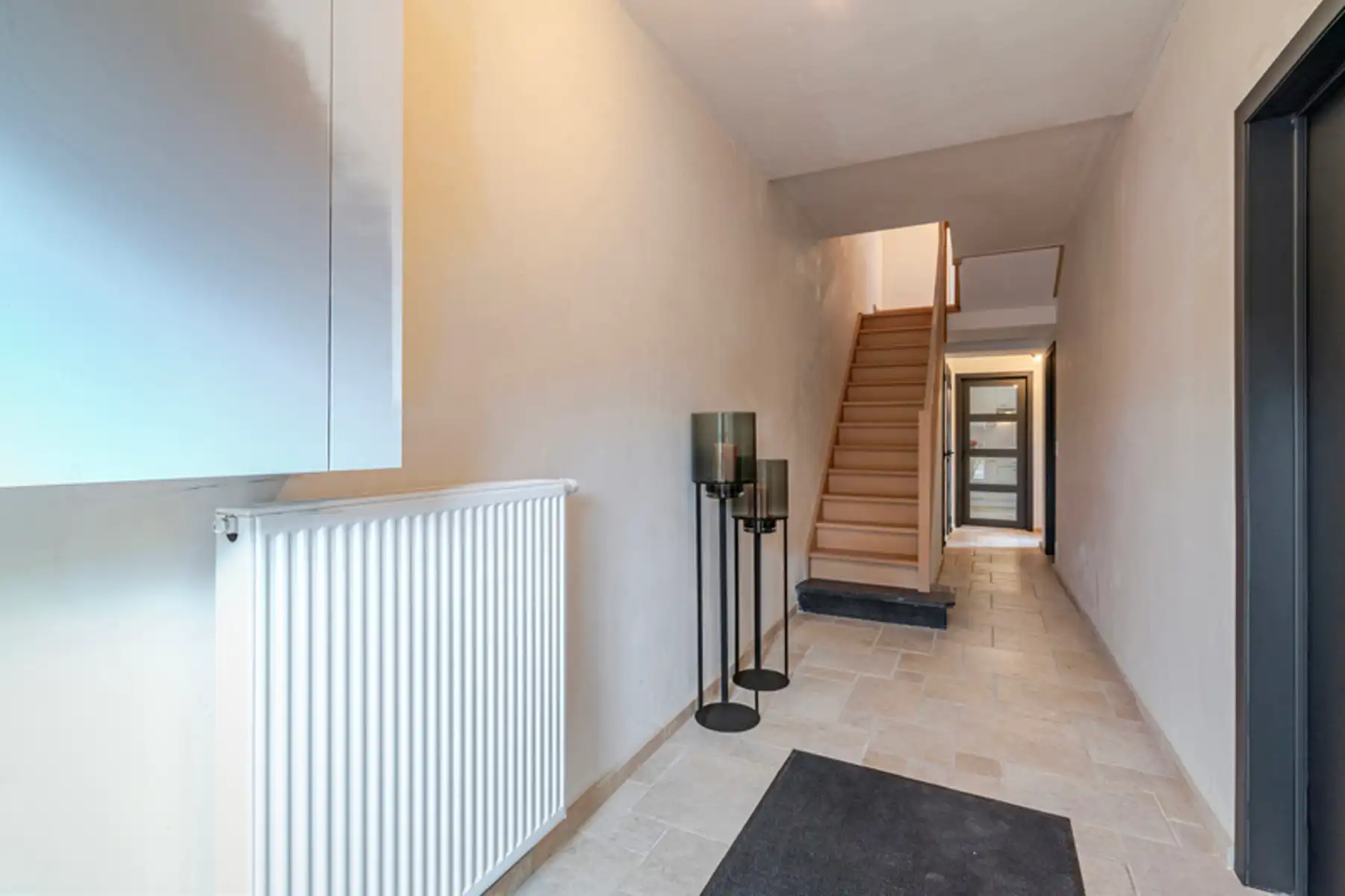 Gerenoveerde gezinswoning met 4 slpk aan station van Beernem foto 2