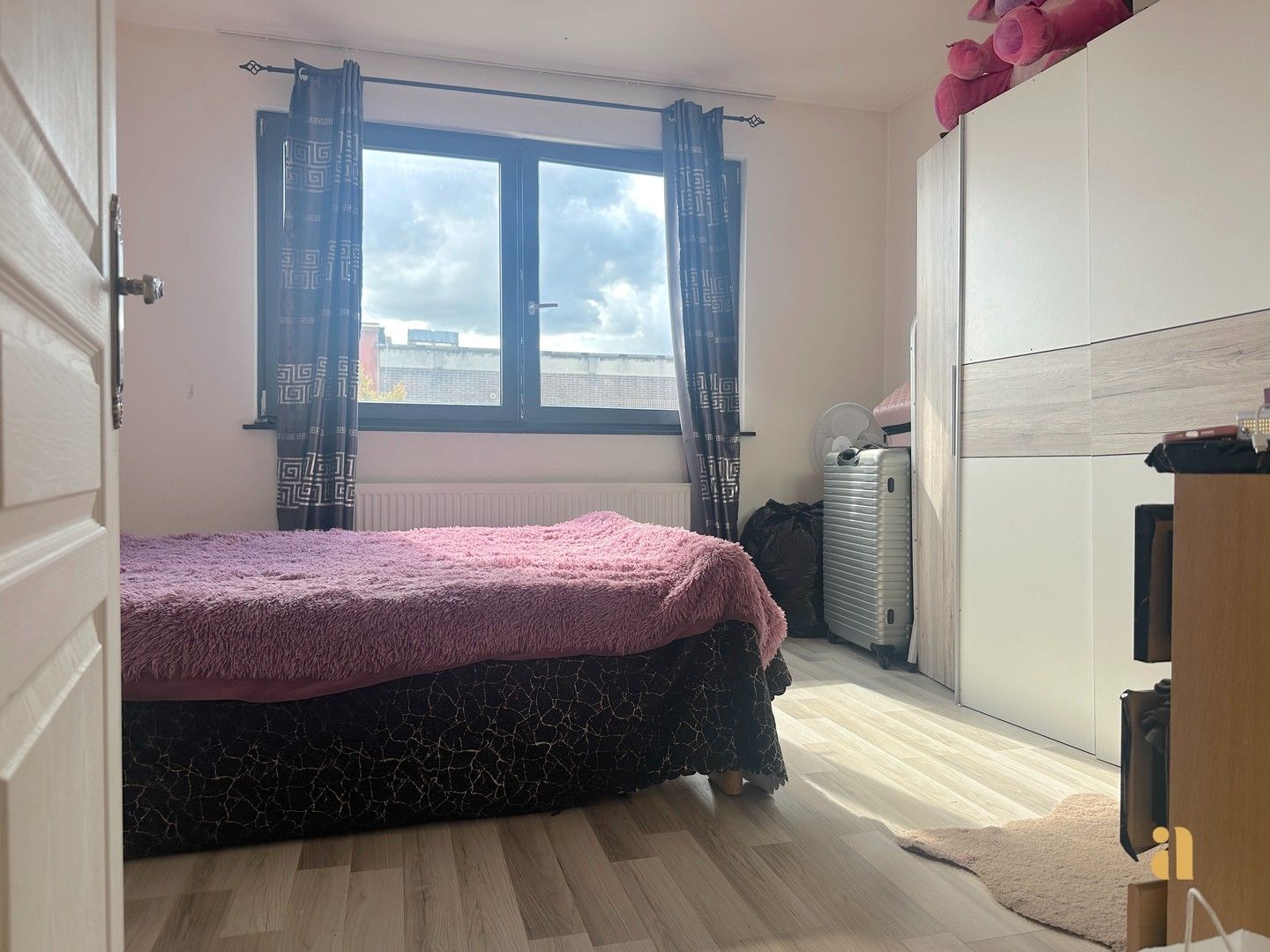 Woning met praktijkruimte of plek voor 2 gezinnen foto 20
