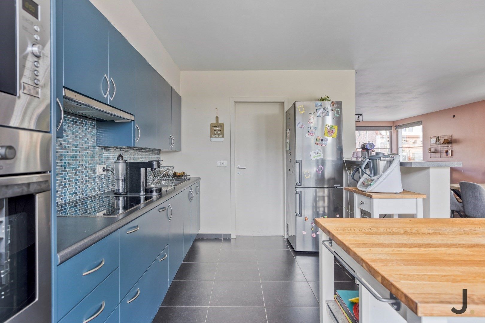 Moderne, energiezuinige halfopen gezinswoning in Rekkem foto 14