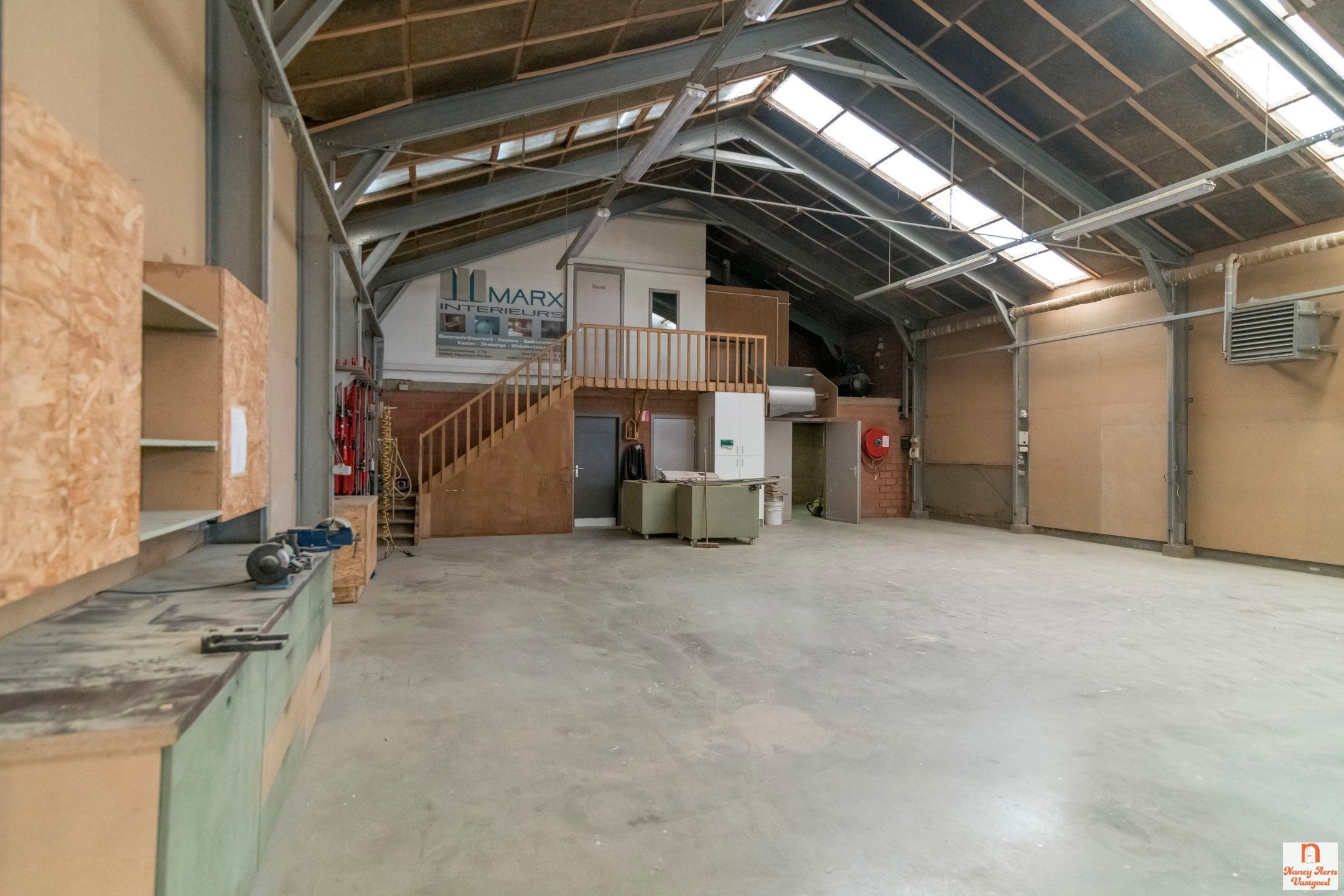 Magazijn van 550m² op industrie - optie huur conciërgewoning foto 5