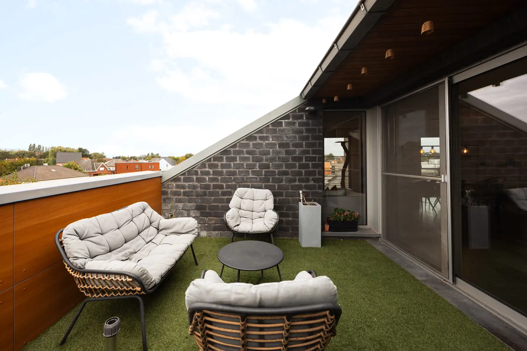 Prachtig dakappartement met ruime zolder en carport! foto 27