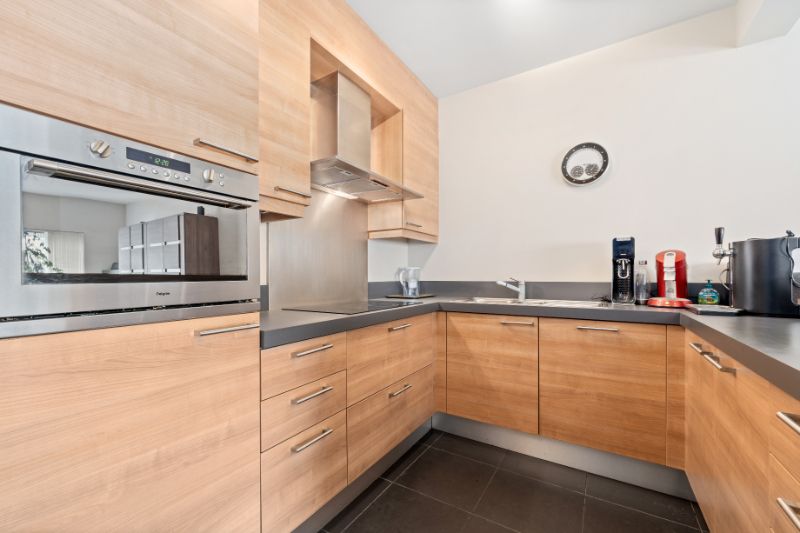 Ruim appartement - ondergrondse staanplaats inclusief!!! foto 9