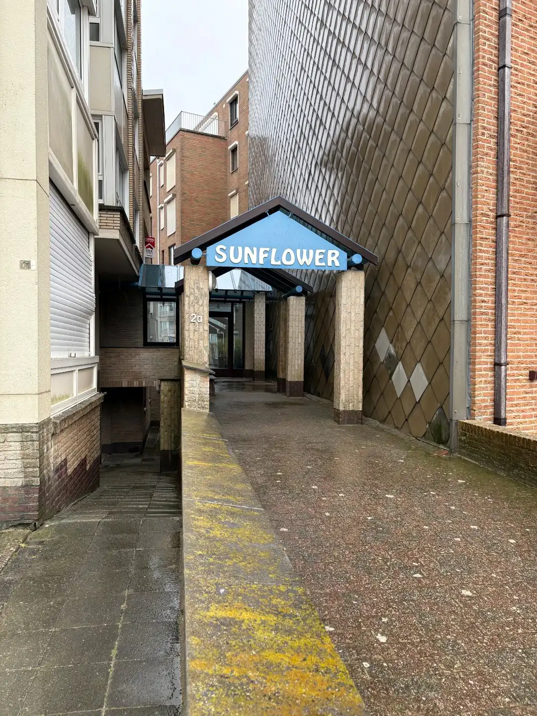 Instapklaar appartement met privé terras foto 14