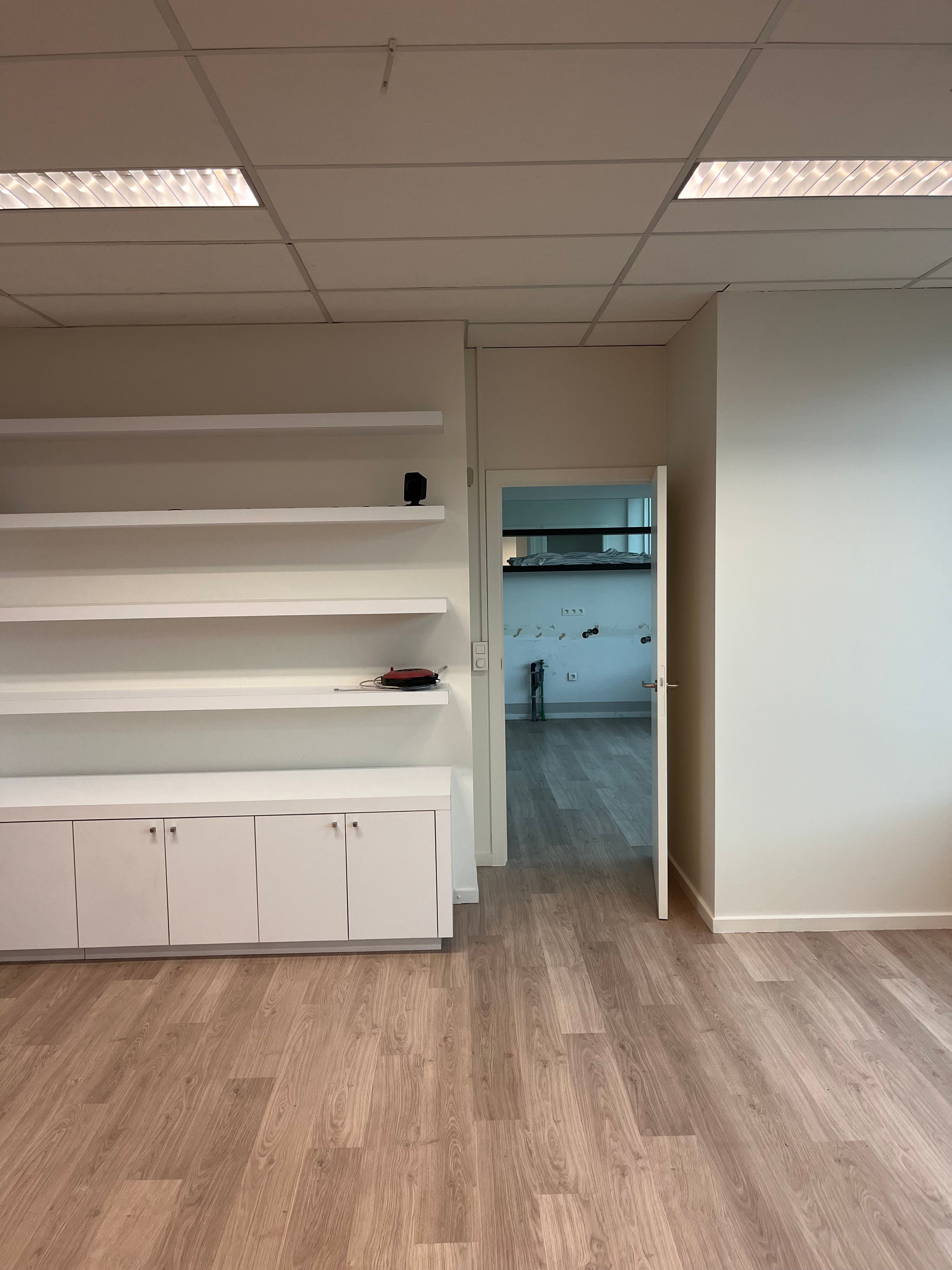 Kantoorruimte in Huysman Business center, 43m² foto 3