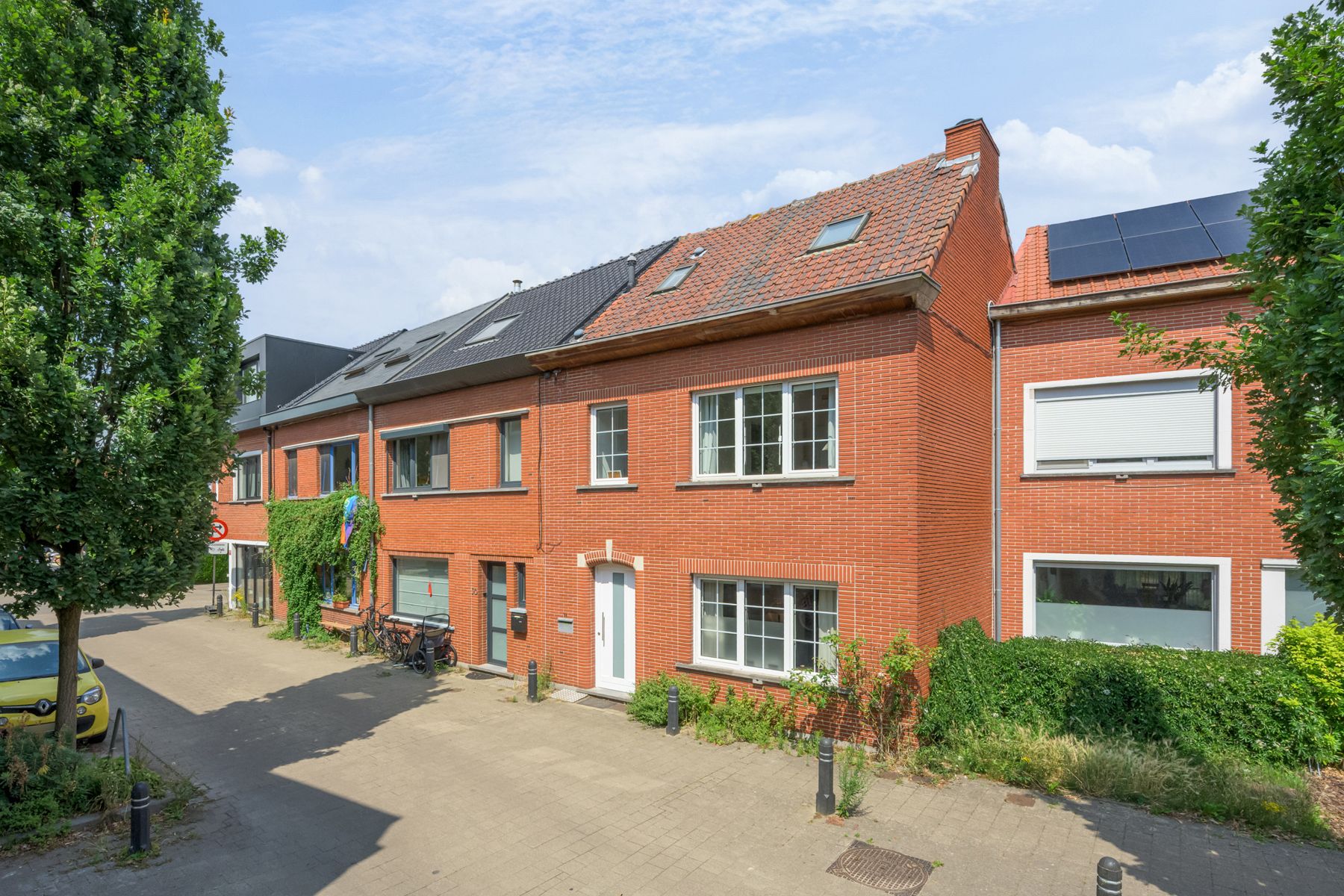 Perfect onderhouden woning met ruim groenterras foto 2