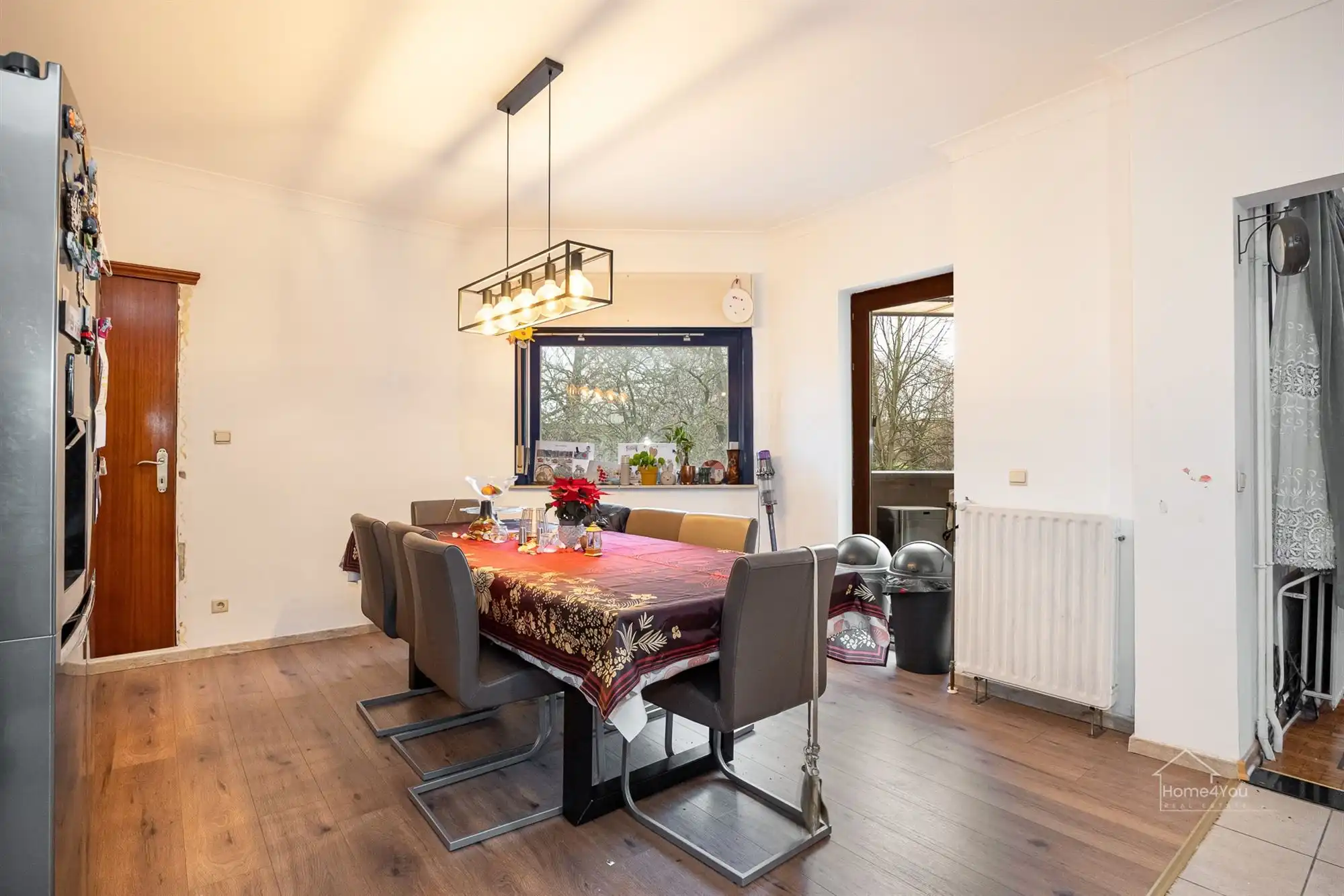 Ruime bel-étage foto 8