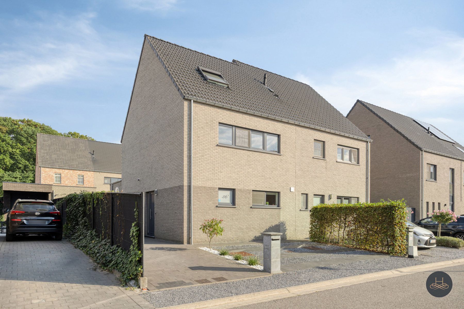 Recente energiezuinige en rustig gelegen woning met tuin  foto 2