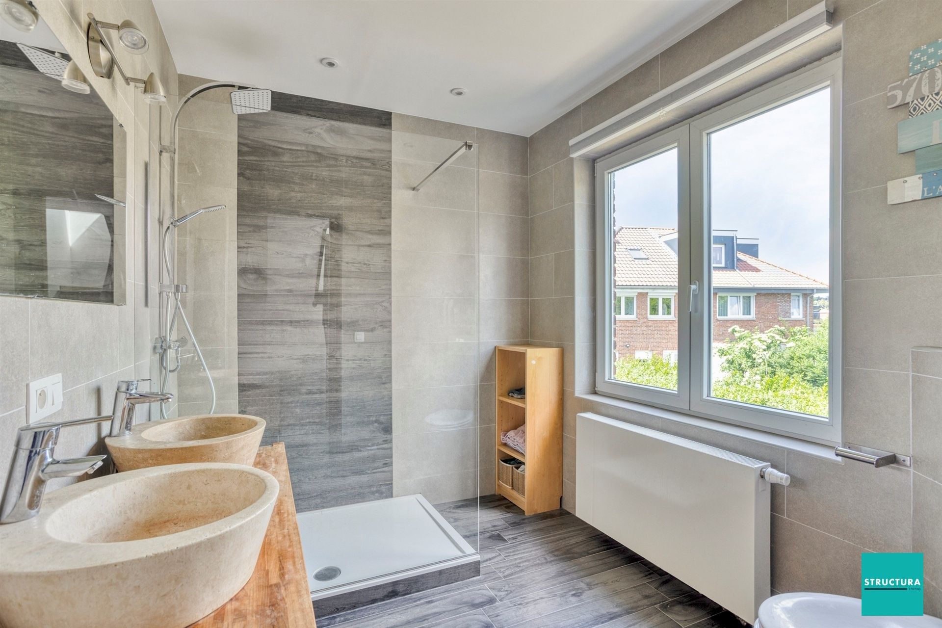 Gerenoveerde woning met 3 kamers en ZW-gerichte tuin foto 18